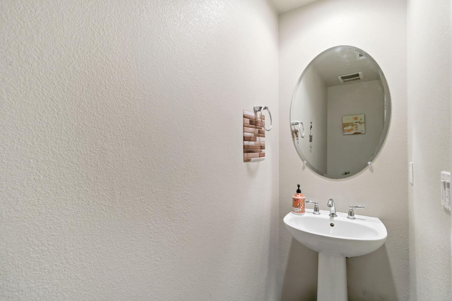 Detail Gallery Image 29 of 39 For 3035 Ruby Ave, San Jose,  CA 95135 - 3 Beds | 2/1 Baths