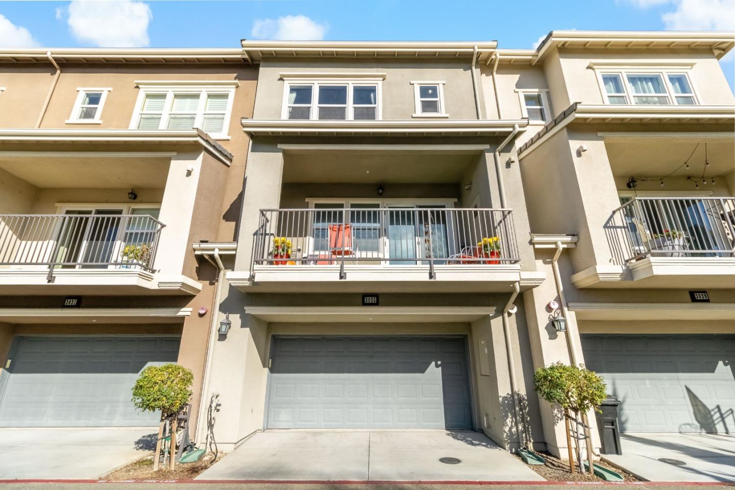 Detail Gallery Image 7 of 39 For 3035 Ruby Ave, San Jose,  CA 95135 - 3 Beds | 2/1 Baths