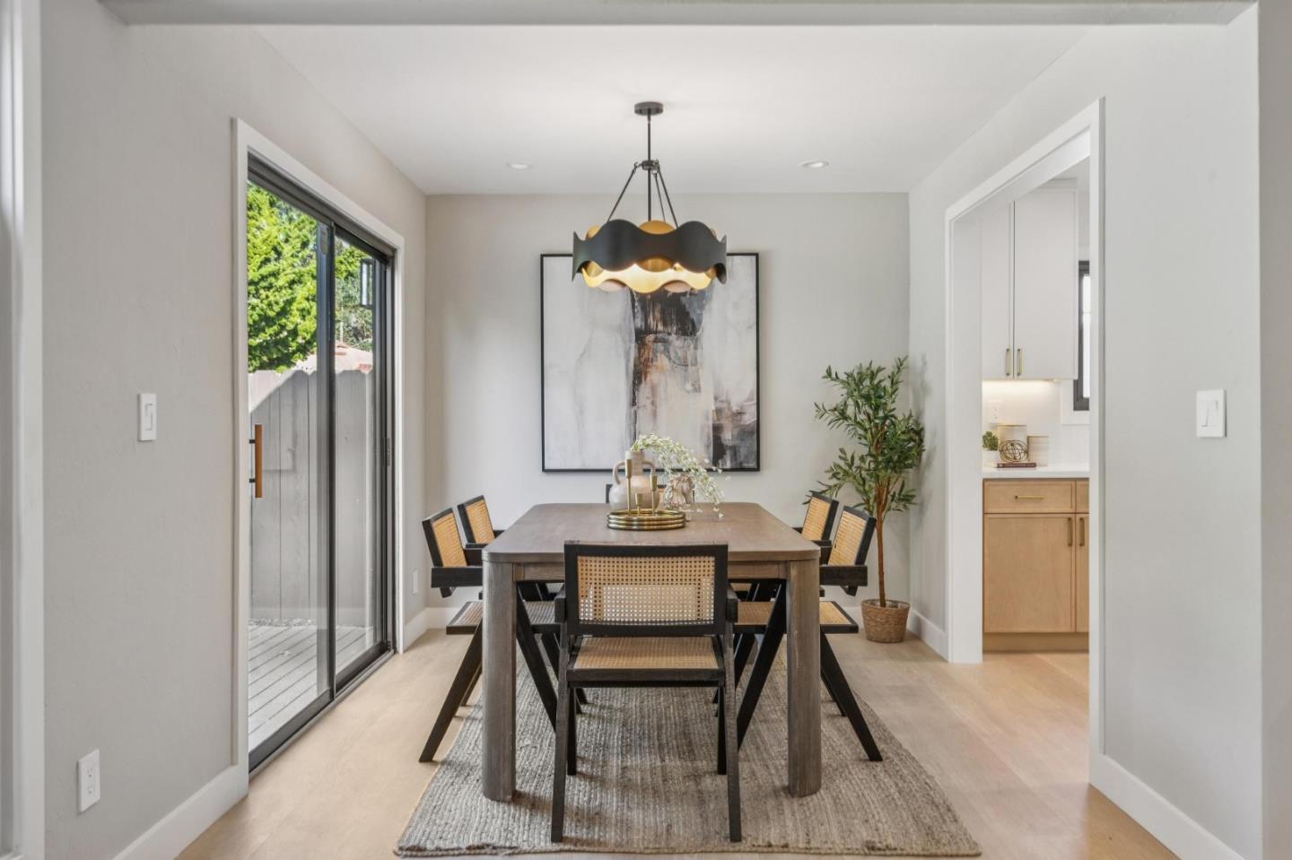 Detail Gallery Image 43 of 104 For 550 Verducci Dr, Daly City,  CA 94015 - 3 Beds | 1/1 Baths