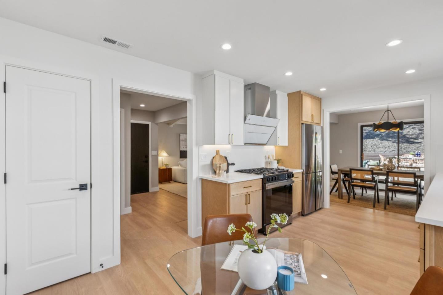 Detail Gallery Image 58 of 104 For 550 Verducci Dr, Daly City,  CA 94015 - 3 Beds | 1/1 Baths