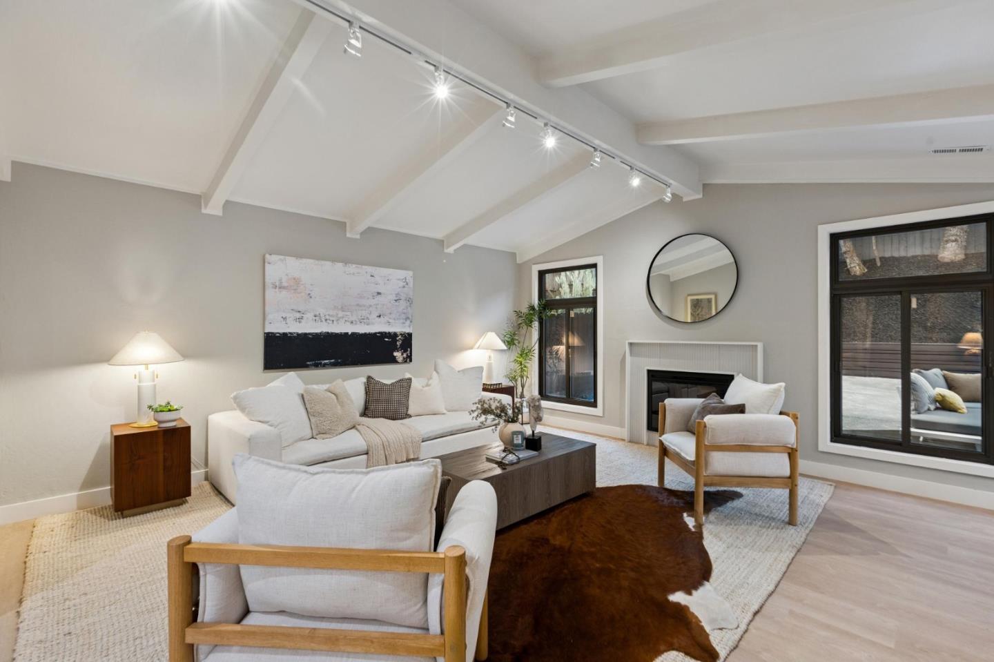 Detail Gallery Image 6 of 104 For 550 Verducci Dr, Daly City,  CA 94015 - 3 Beds | 1/1 Baths