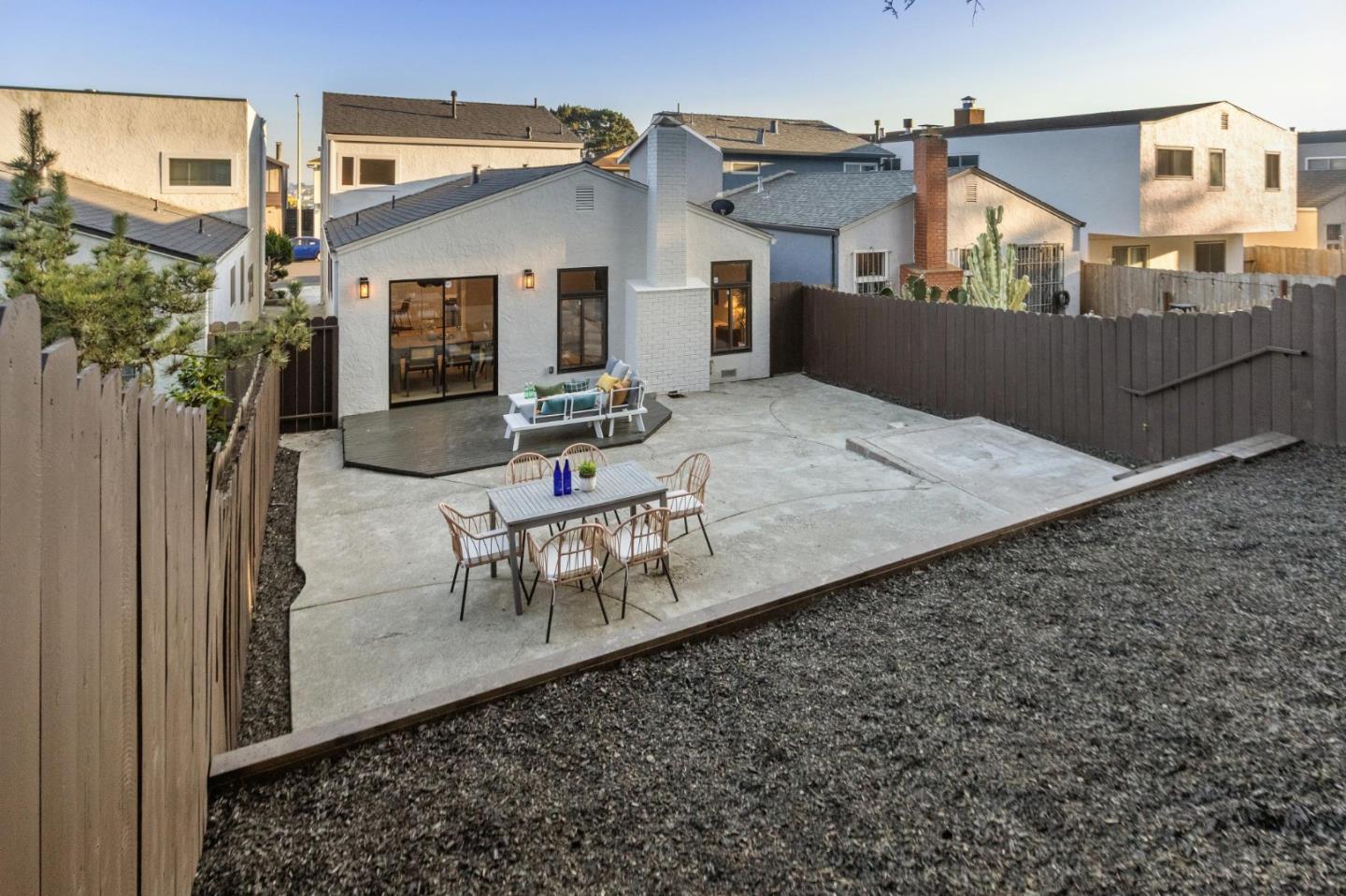 Detail Gallery Image 82 of 104 For 550 Verducci Dr, Daly City,  CA 94015 - 3 Beds | 1/1 Baths