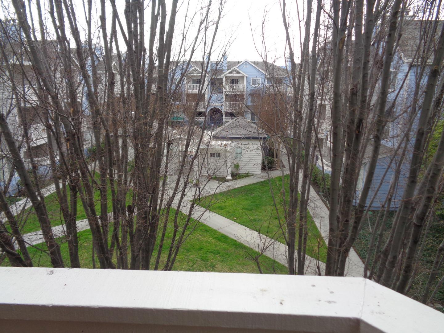 Detail Gallery Image 13 of 18 For 604 Arcadia Ter #303,  Sunnyvale,  CA 94085 - 2 Beds | 2 Baths