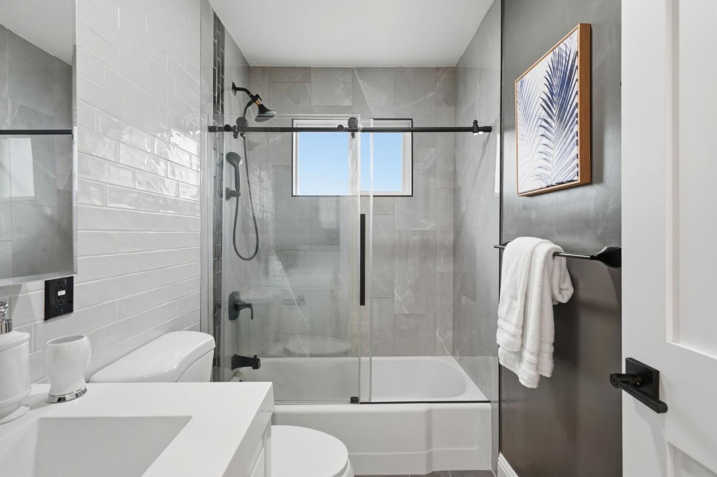 Detail Gallery Image 20 of 46 For 847 San Luppe Dr, Mountain View,  CA 94043 - 3 Beds | 2 Baths