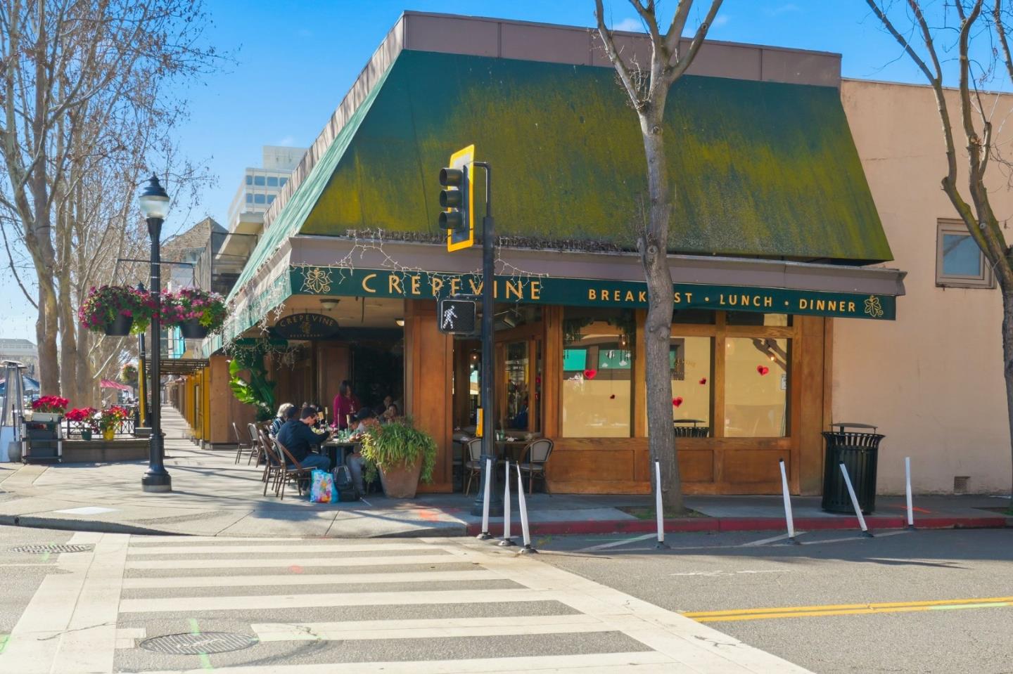 Detail Gallery Image 39 of 46 For 847 San Luppe Dr, Mountain View,  CA 94043 - 3 Beds | 2 Baths