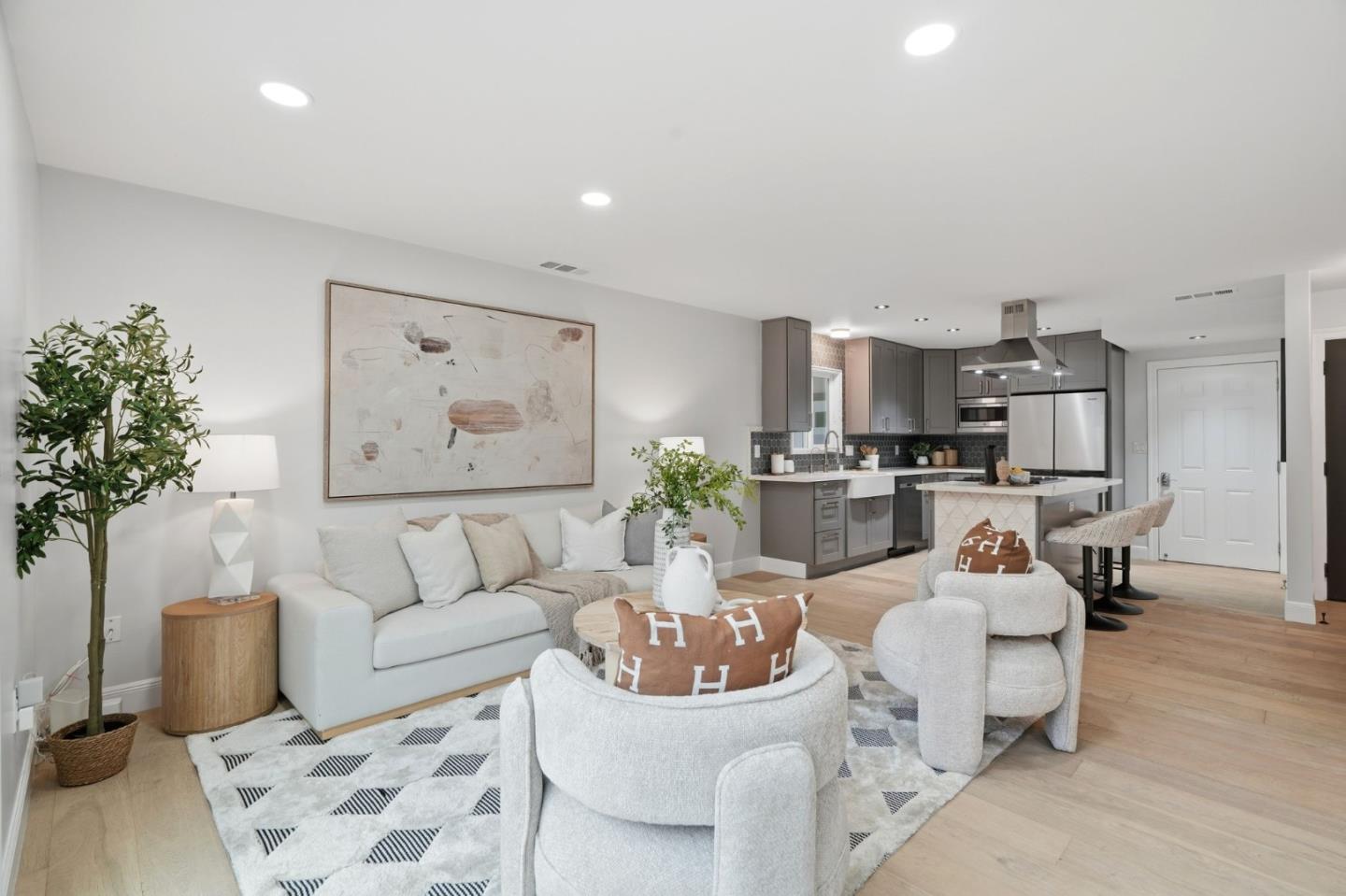 Detail Gallery Image 7 of 46 For 847 San Luppe Dr, Mountain View,  CA 94043 - 3 Beds | 2 Baths