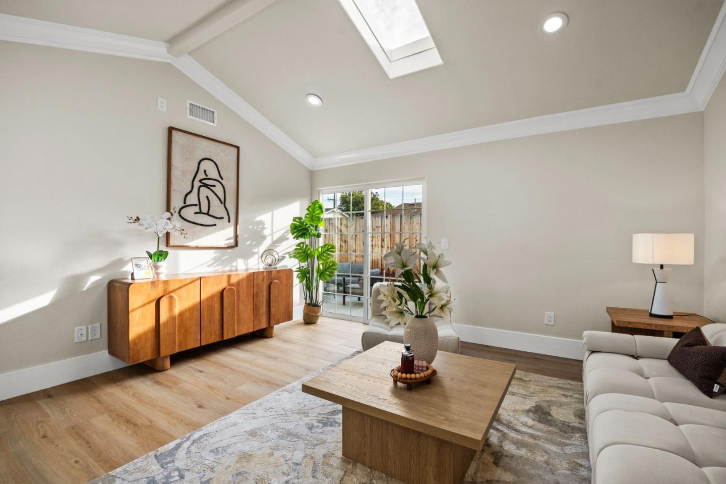 Detail Gallery Image 10 of 37 For 36057 Dalewood Dr, Newark,  CA 94560 - 5 Beds | 3 Baths