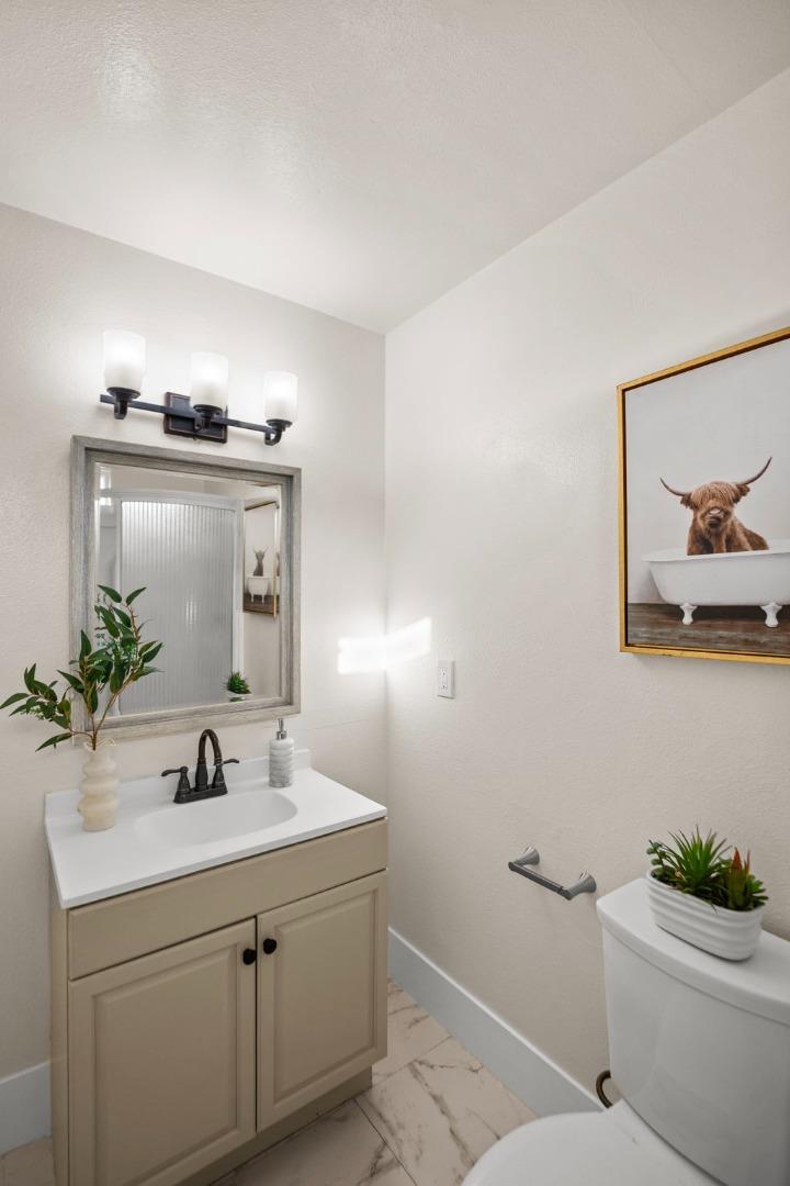 Detail Gallery Image 17 of 37 For 36057 Dalewood Dr, Newark,  CA 94560 - 5 Beds | 3 Baths