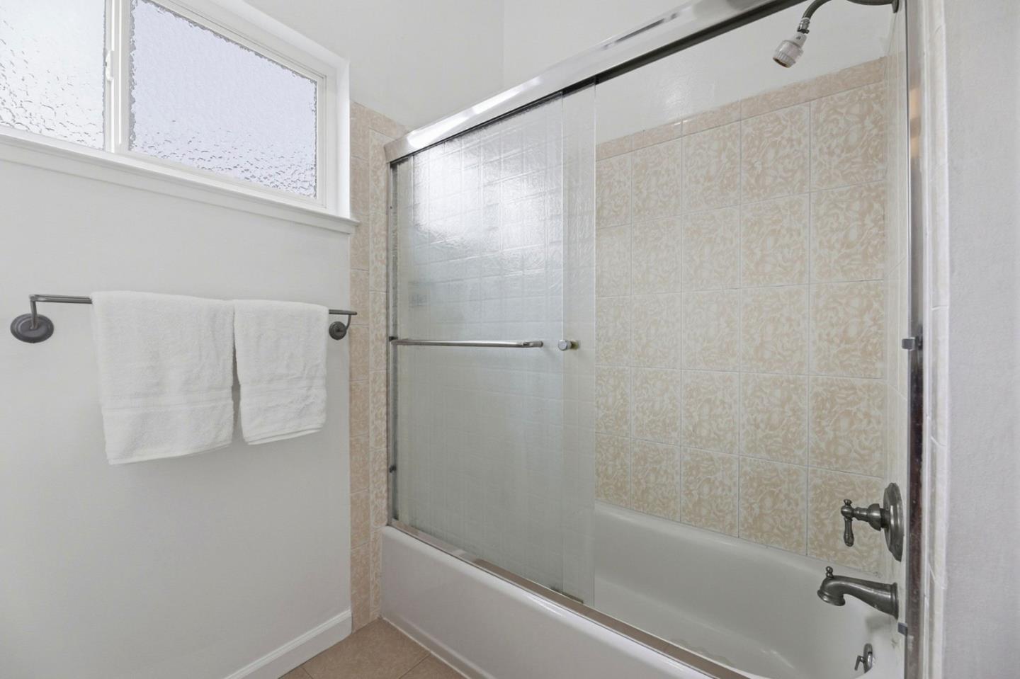 Detail Gallery Image 27 of 35 For 6112 Brigantine Dr, San Jose,  CA 95129 - 3 Beds | 1/1 Baths