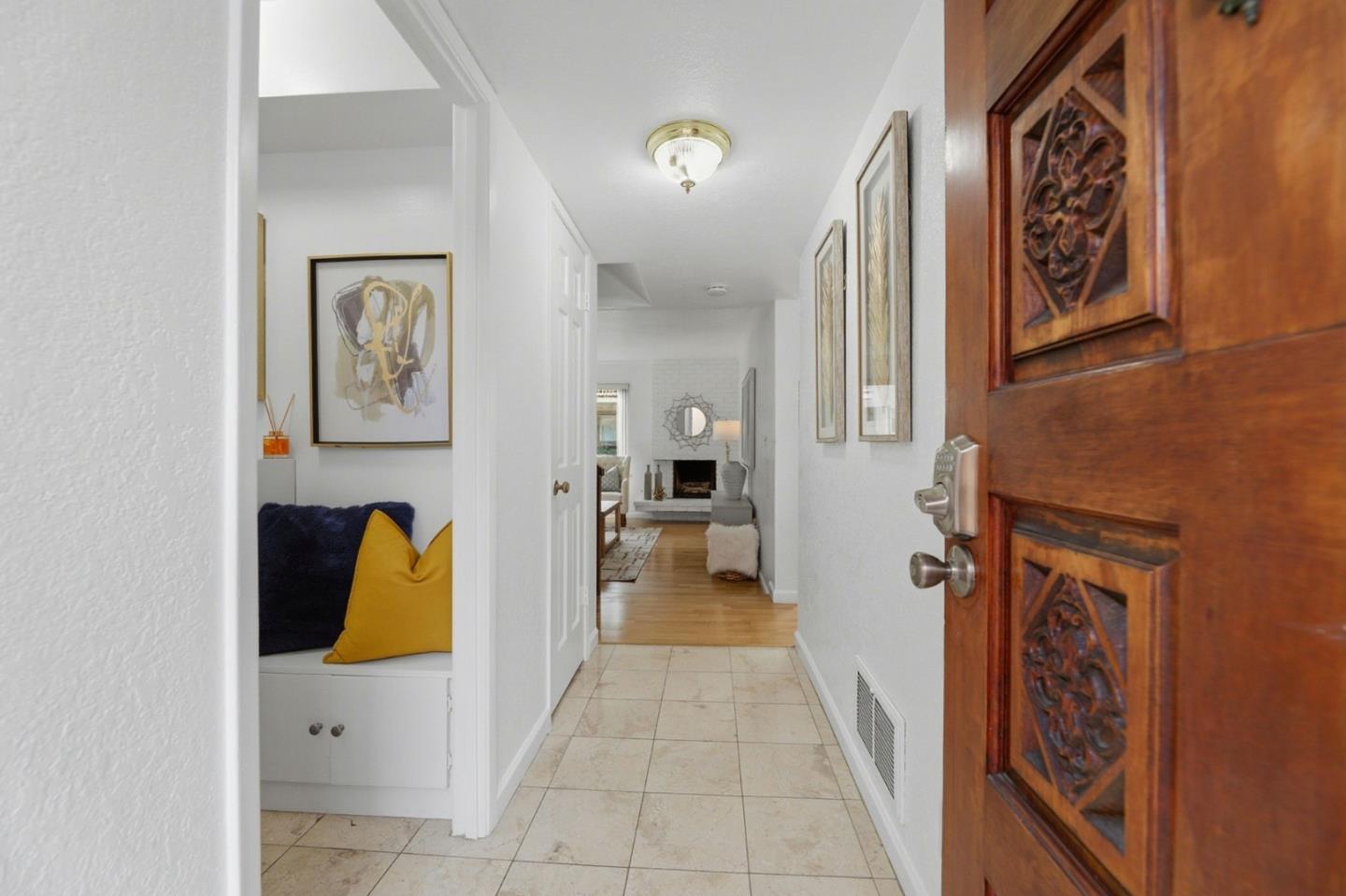 Detail Gallery Image 5 of 35 For 6112 Brigantine Dr, San Jose,  CA 95129 - 3 Beds | 1/1 Baths