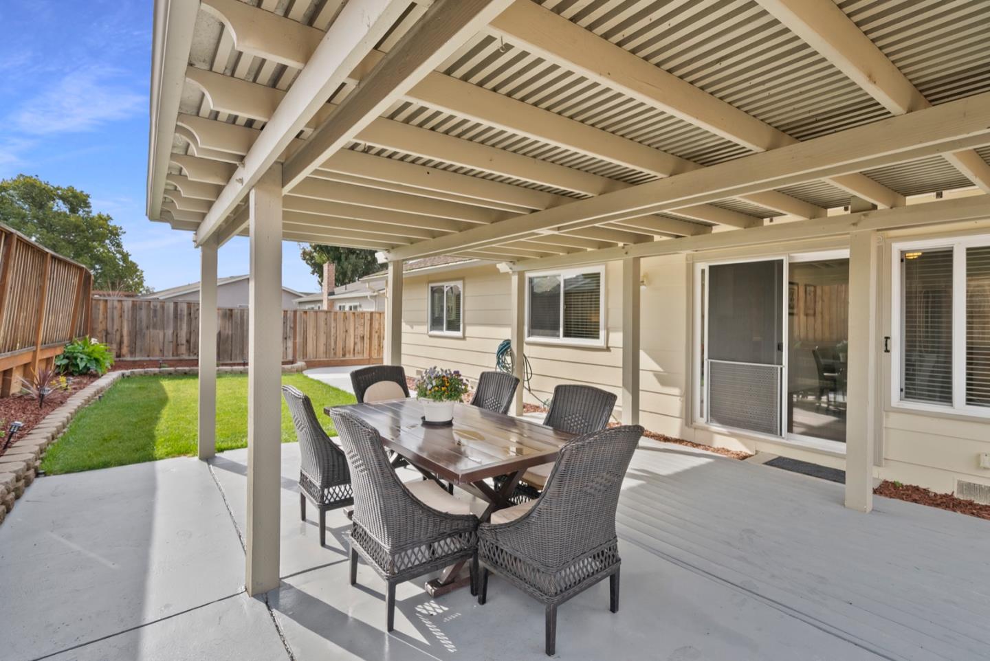 Detail Gallery Image 5 of 16 For 16700 Fountain Ave, Morgan Hill,  CA 95037 - 4 Beds | 2 Baths
