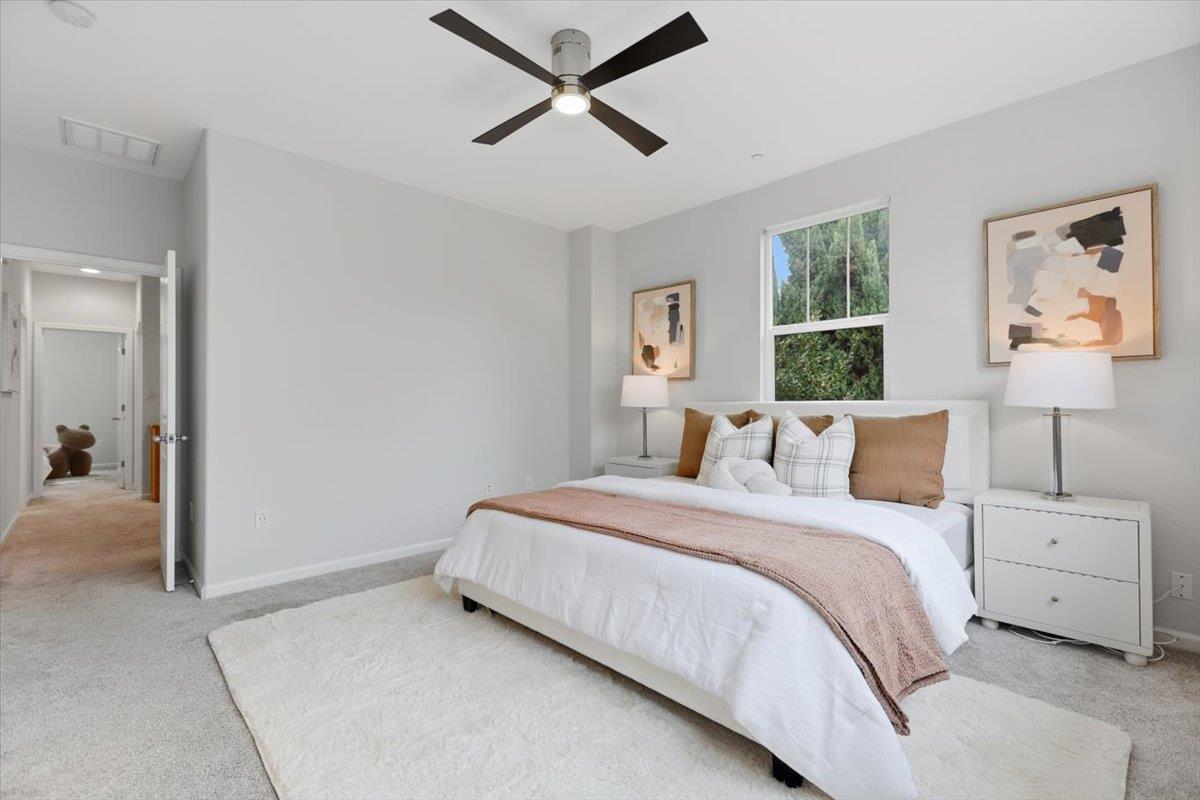 Detail Gallery Image 12 of 27 For 410 San Eduardo Ter, Sunnyvale,  CA 94085 - 3 Beds | 2/1 Baths