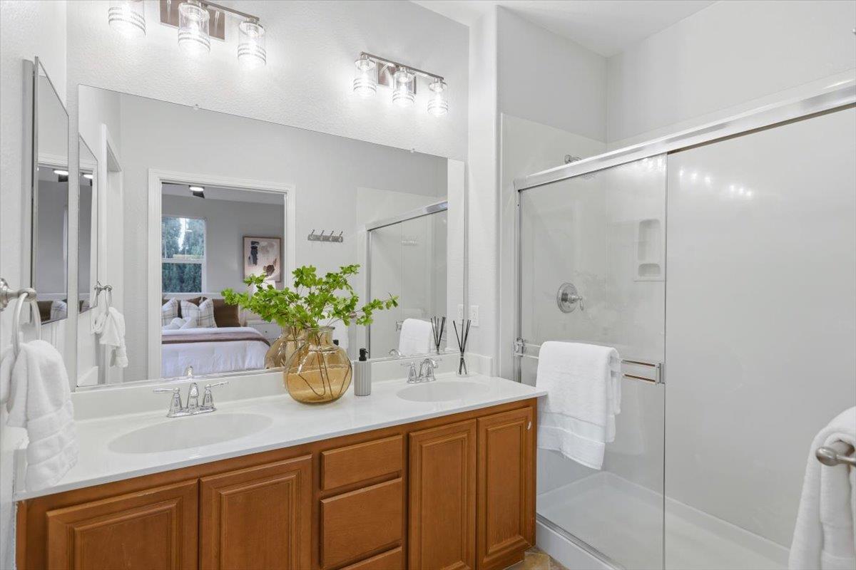 Detail Gallery Image 17 of 27 For 410 San Eduardo Ter, Sunnyvale,  CA 94085 - 3 Beds | 2/1 Baths