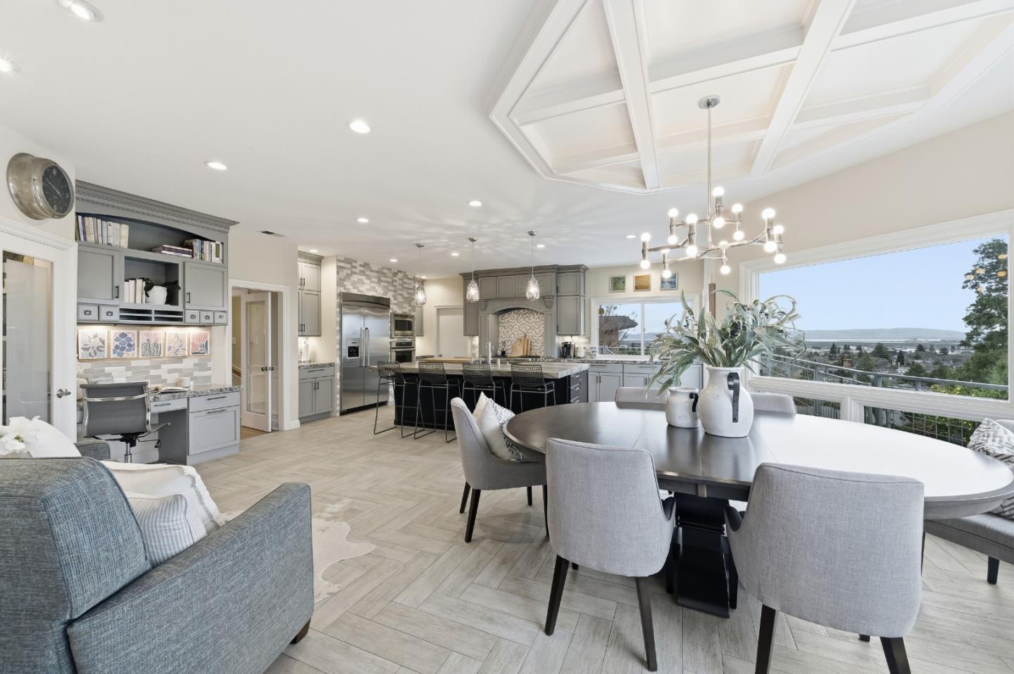 Detail Gallery Image 16 of 64 For 230 Rockridge Rd, San Carlos,  CA 94070 - 5 Beds | 3/1 Baths