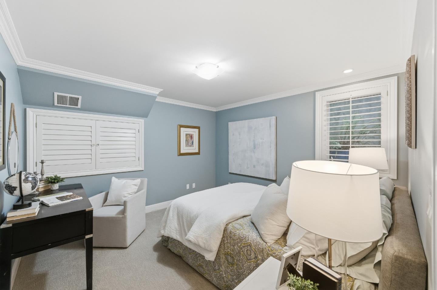 Detail Gallery Image 34 of 64 For 230 Rockridge Rd, San Carlos,  CA 94070 - 5 Beds | 3/1 Baths