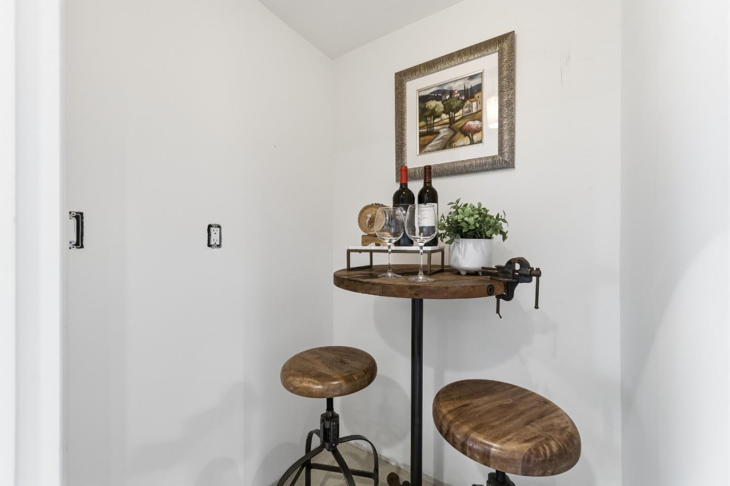 Detail Gallery Image 40 of 64 For 230 Rockridge Rd, San Carlos,  CA 94070 - 5 Beds | 3/1 Baths