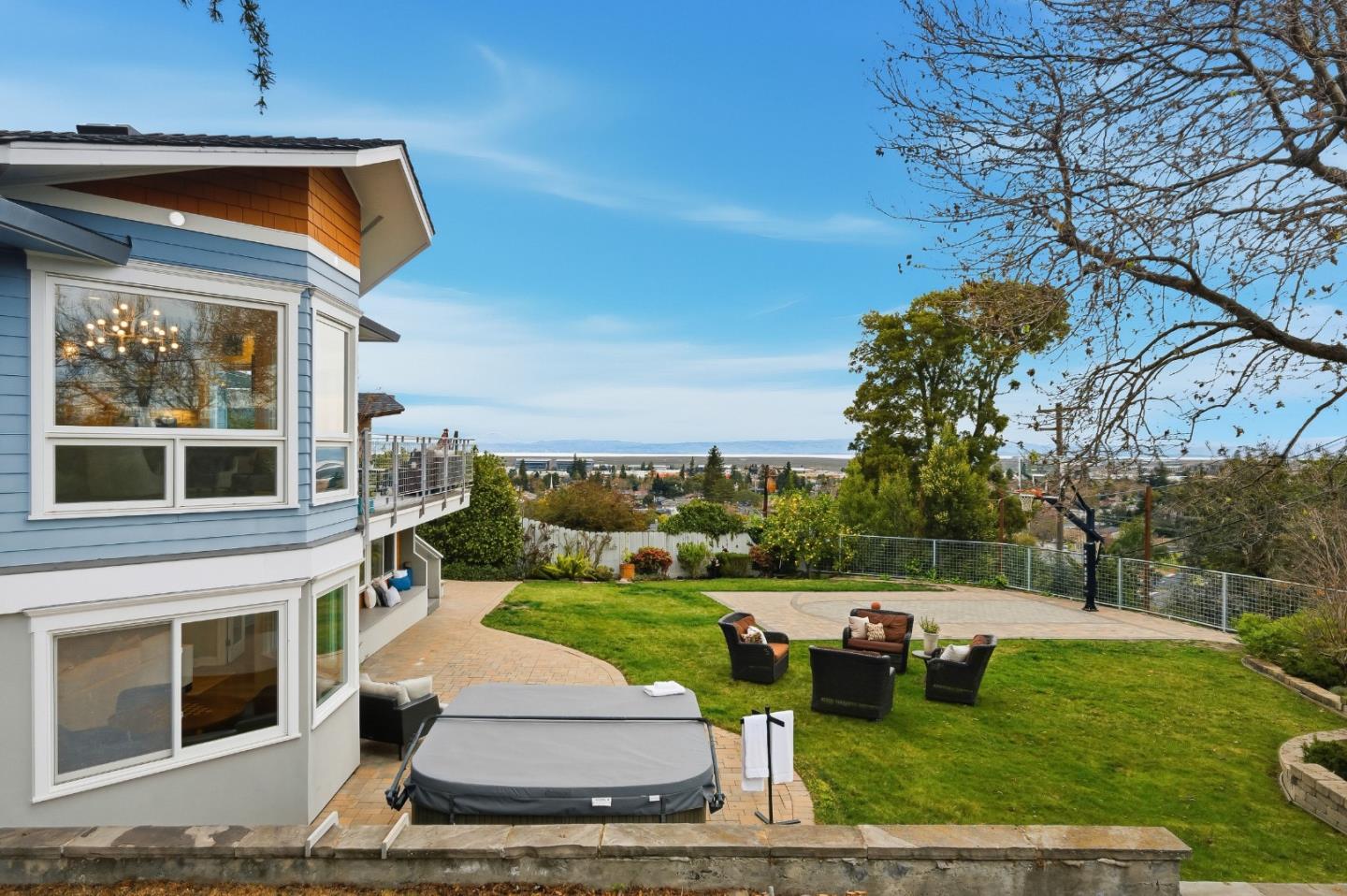 Detail Gallery Image 48 of 64 For 230 Rockridge Rd, San Carlos,  CA 94070 - 5 Beds | 3/1 Baths