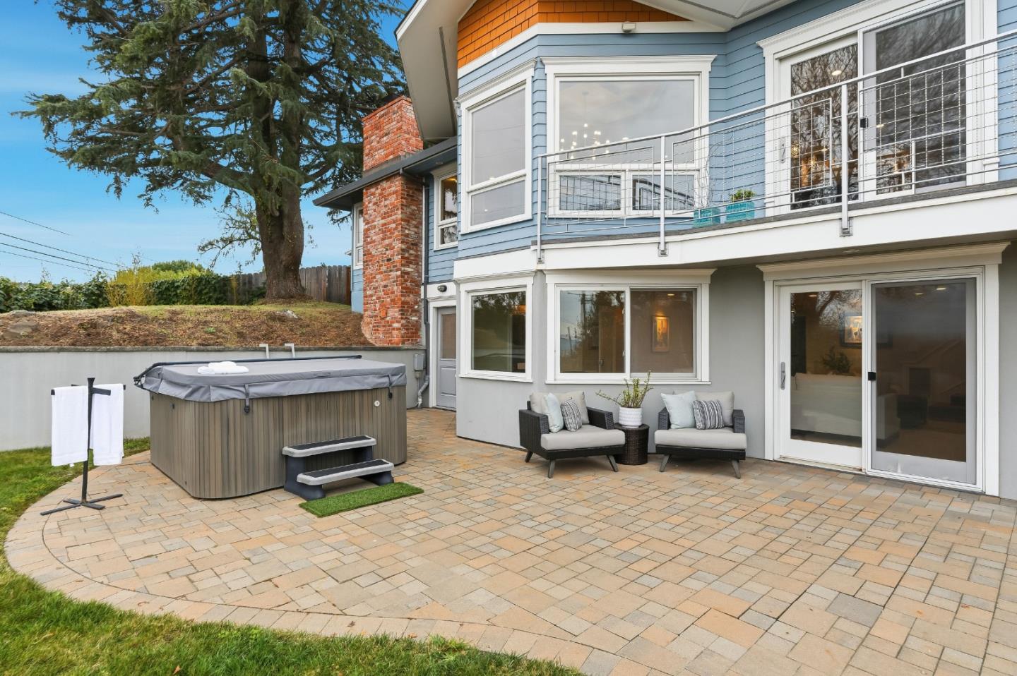 Detail Gallery Image 50 of 64 For 230 Rockridge Rd, San Carlos,  CA 94070 - 5 Beds | 3/1 Baths