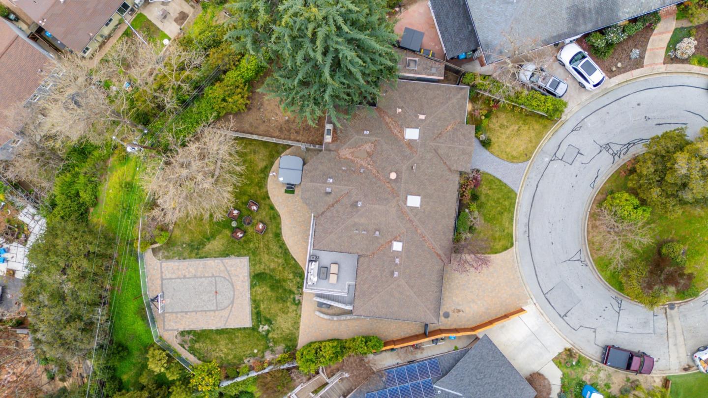 Detail Gallery Image 53 of 64 For 230 Rockridge Rd, San Carlos,  CA 94070 - 5 Beds | 3/1 Baths