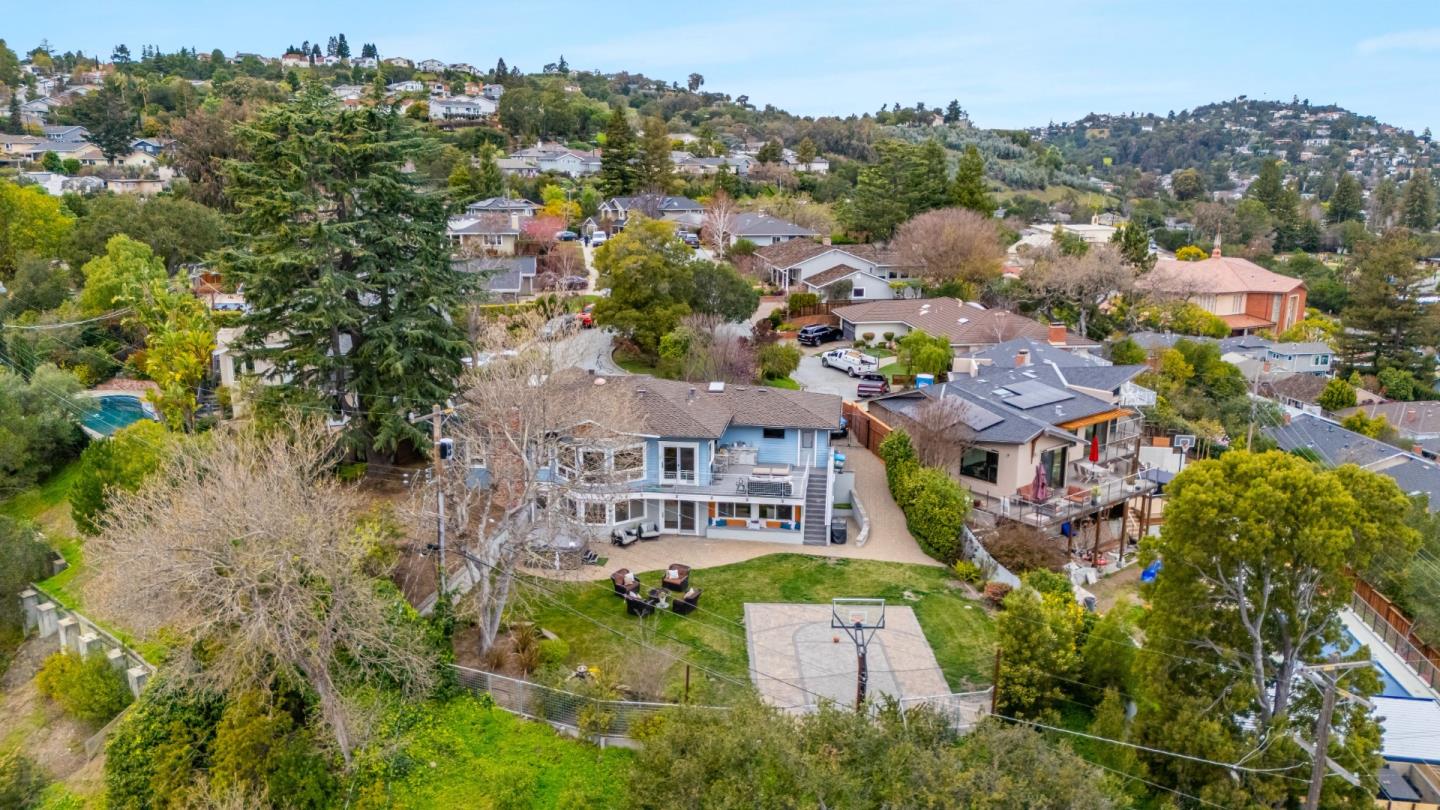 Detail Gallery Image 56 of 64 For 230 Rockridge Rd, San Carlos,  CA 94070 - 5 Beds | 3/1 Baths