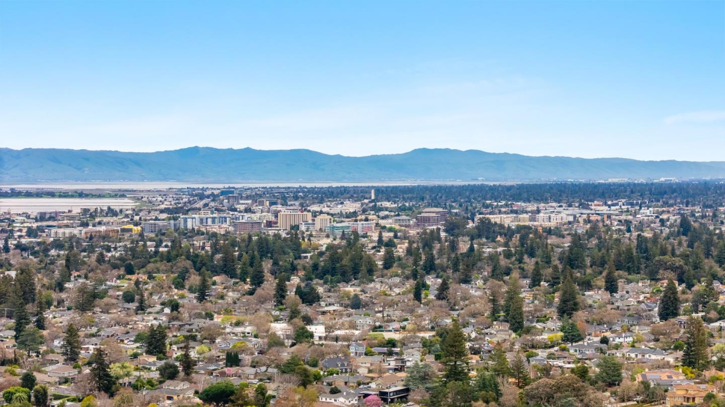 Detail Gallery Image 58 of 64 For 230 Rockridge Rd, San Carlos,  CA 94070 - 5 Beds | 3/1 Baths