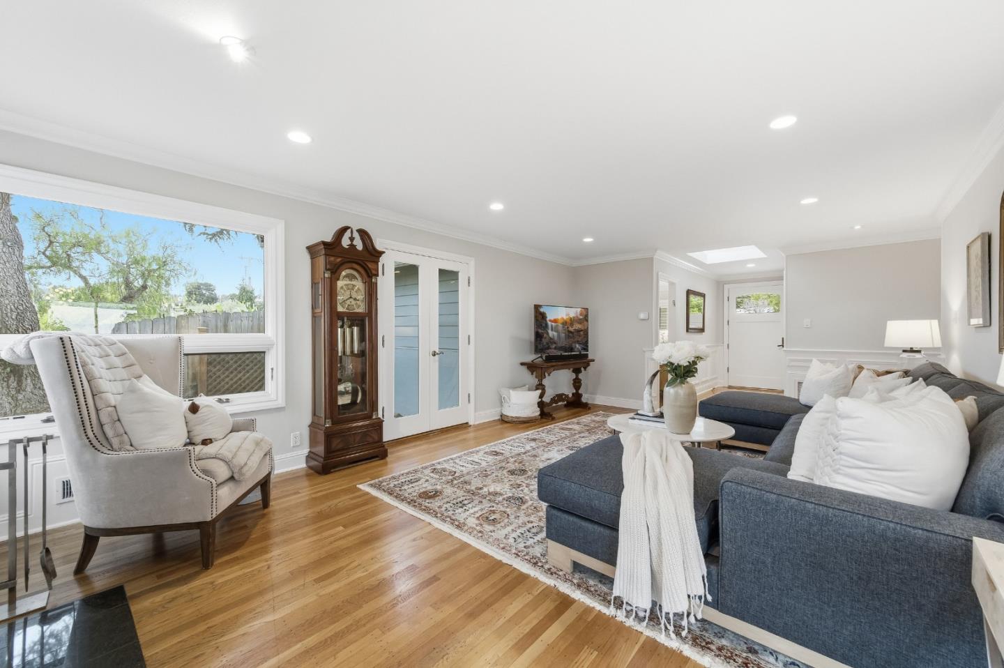 Detail Gallery Image 61 of 64 For 230 Rockridge Rd, San Carlos,  CA 94070 - 5 Beds | 3/1 Baths