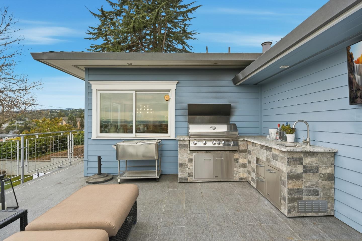 Detail Gallery Image 64 of 64 For 230 Rockridge Rd, San Carlos,  CA 94070 - 5 Beds | 3/1 Baths