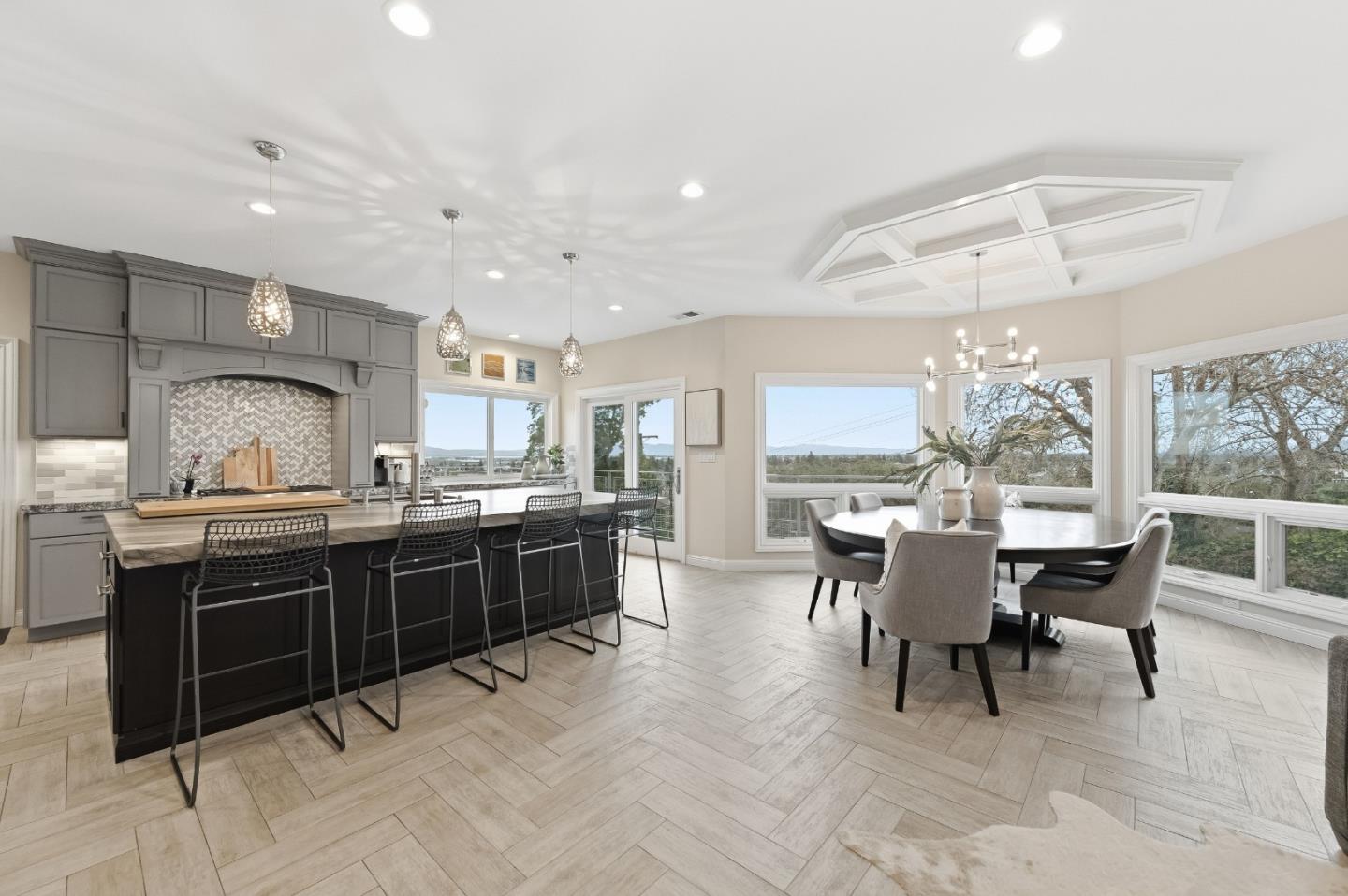 Detail Gallery Image 9 of 64 For 230 Rockridge Rd, San Carlos,  CA 94070 - 5 Beds | 3/1 Baths