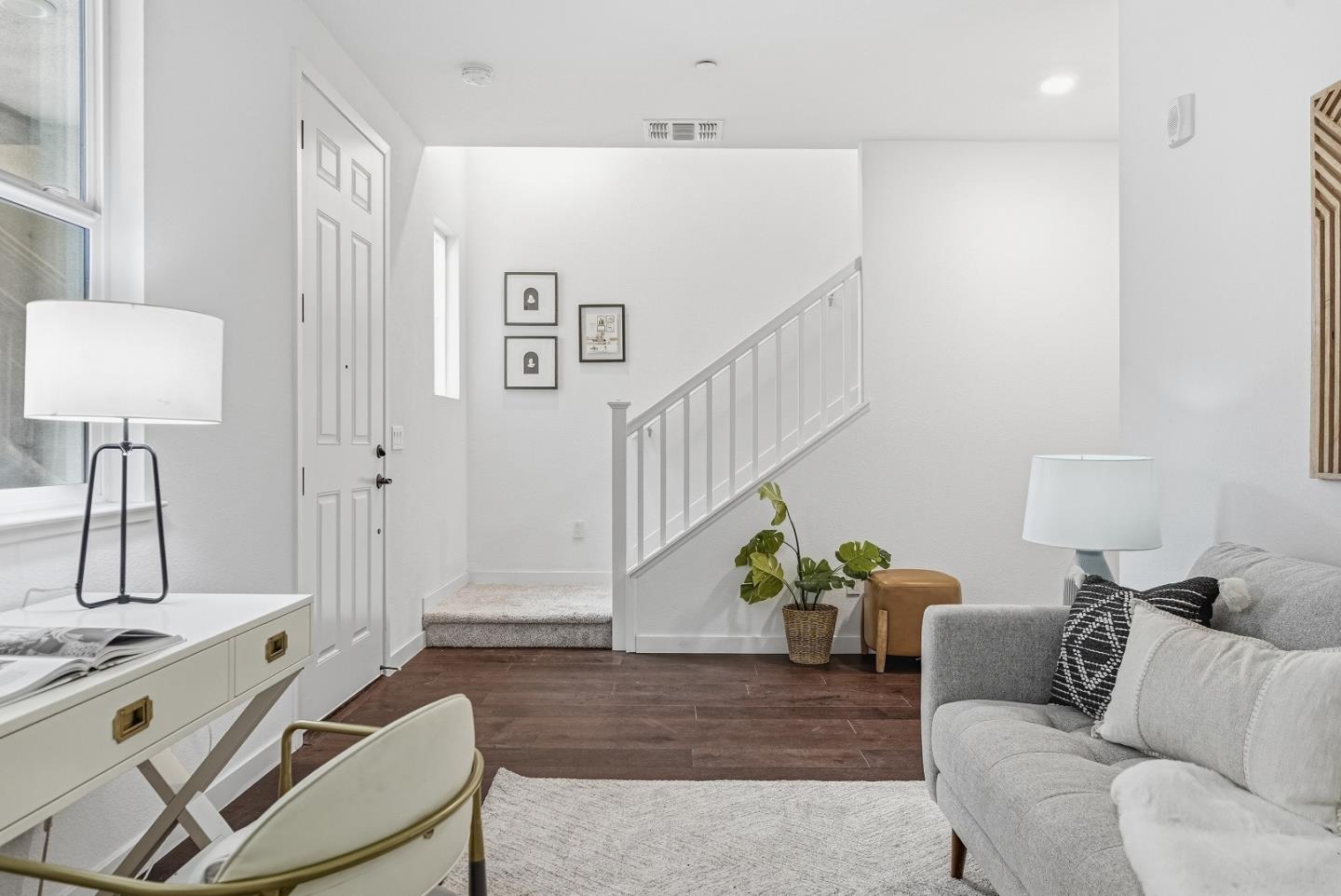 Detail Gallery Image 16 of 52 For 1585 Pratt Pl, Santa Clara,  CA 95050 - 3 Beds | 2/1 Baths