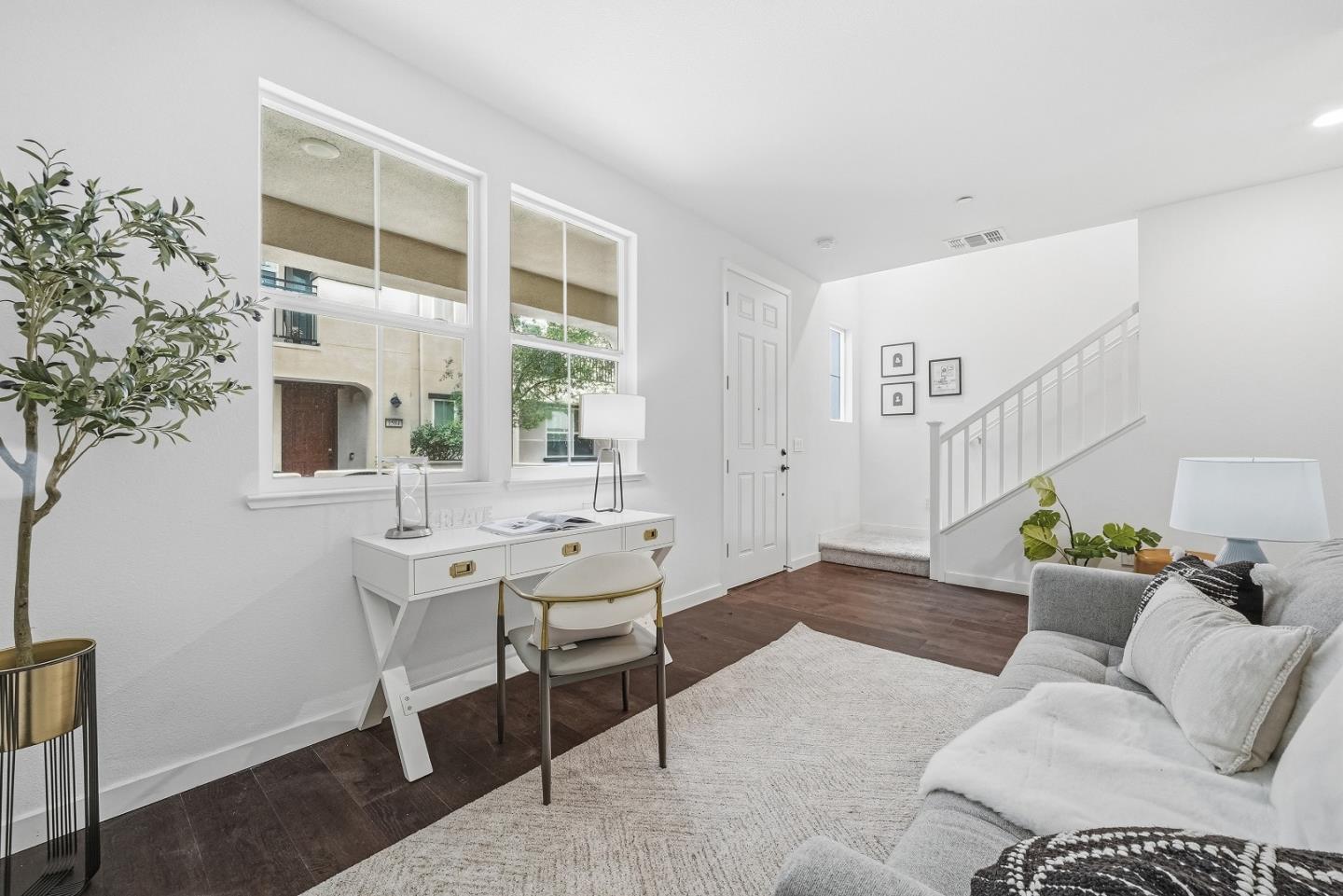 Detail Gallery Image 18 of 52 For 1585 Pratt Pl, Santa Clara,  CA 95050 - 3 Beds | 2/1 Baths