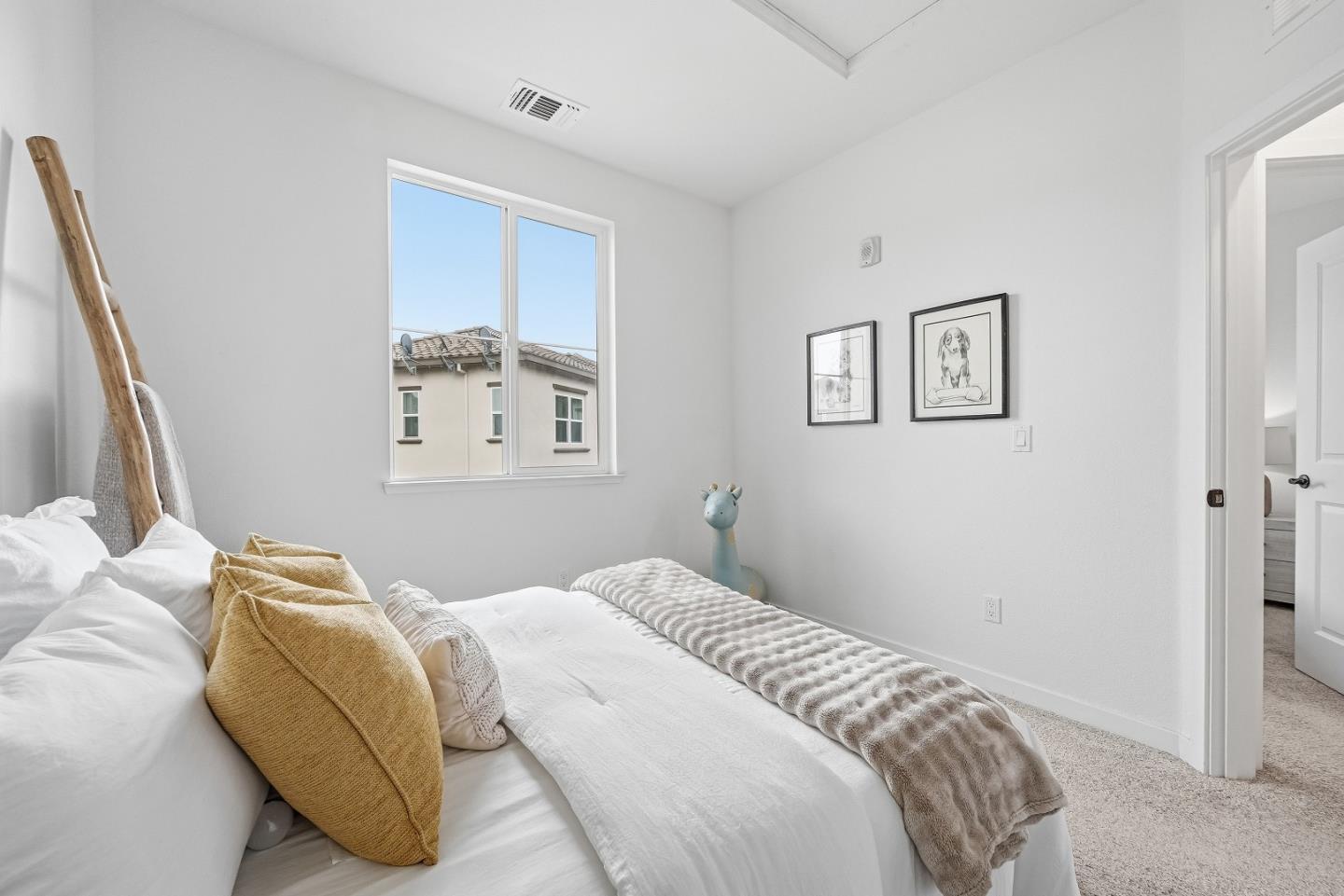 Detail Gallery Image 28 of 52 For 1585 Pratt Pl, Santa Clara,  CA 95050 - 3 Beds | 2/1 Baths