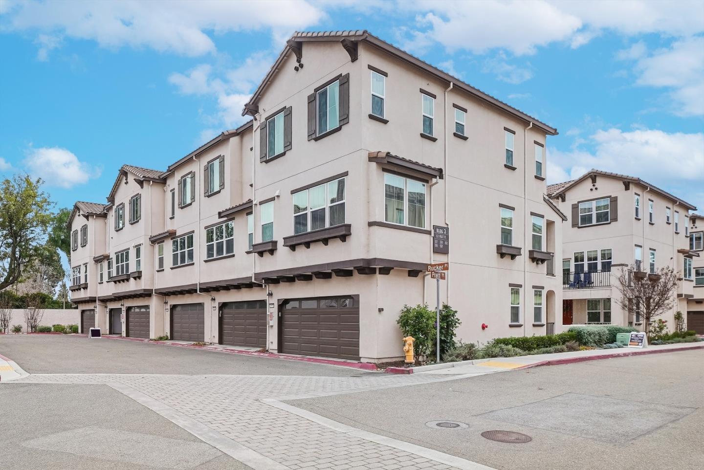 Detail Gallery Image 41 of 52 For 1585 Pratt Pl, Santa Clara,  CA 95050 - 3 Beds | 2/1 Baths