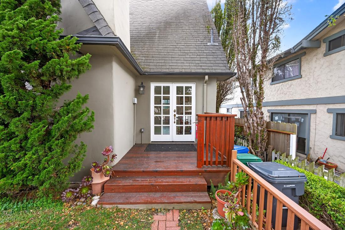 Detail Gallery Image 6 of 43 For 410 Pine Ave, Pacific Grove,  CA 93950 - 7 Beds | 3 Baths