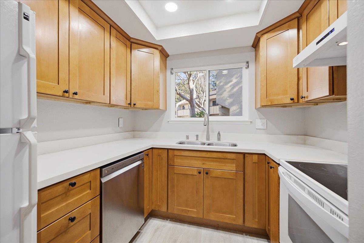 Detail Gallery Image 7 of 16 For 3254 Kimber Ct #115,  San Jose,  CA 95124 - 2 Beds | 1 Baths