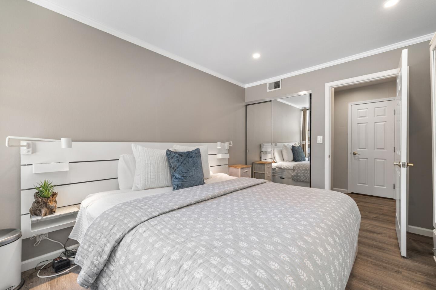 Detail Gallery Image 12 of 20 For 2655 Edison St #102,  San Mateo,  CA 94403 - 1 Beds | 1 Baths