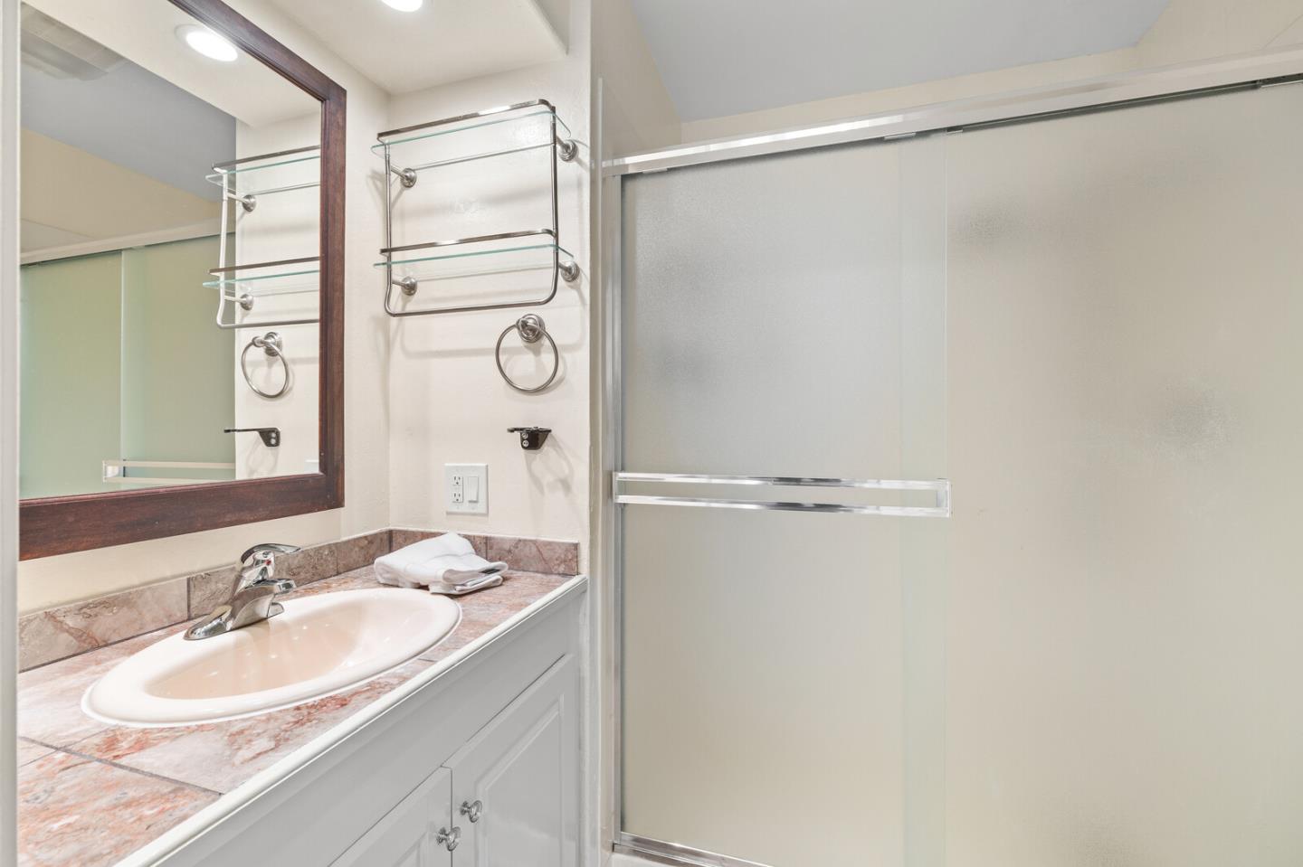 Detail Gallery Image 13 of 20 For 2655 Edison St #102,  San Mateo,  CA 94403 - 1 Beds | 1 Baths