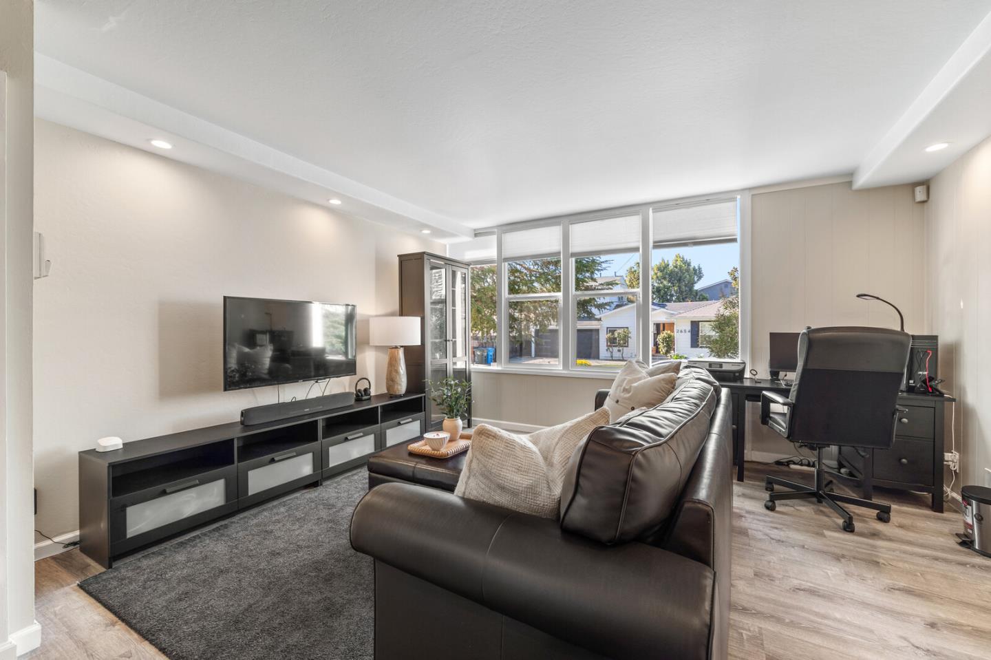 Detail Gallery Image 4 of 20 For 2655 Edison St #102,  San Mateo,  CA 94403 - 1 Beds | 1 Baths