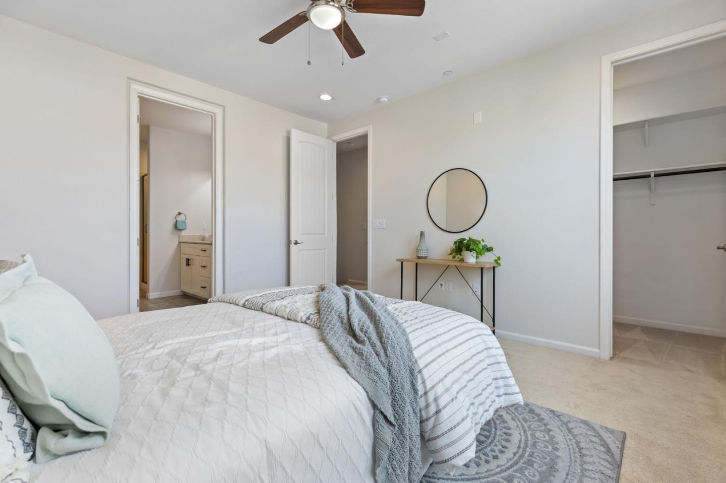 Detail Gallery Image 17 of 33 For 1916 Trento Loop, Milpitas,  CA 95035 - 3 Beds | 3/1 Baths