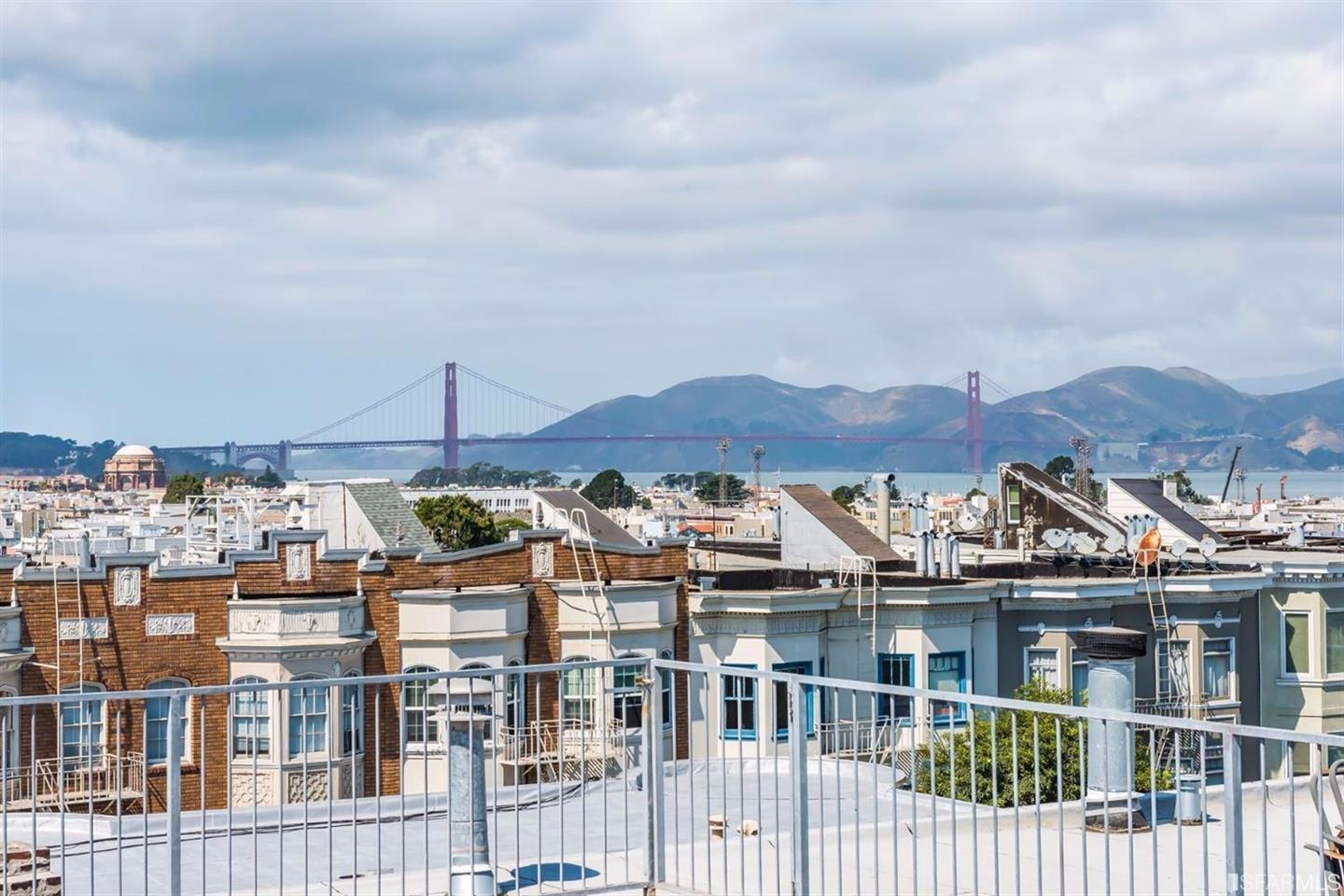 Detail Gallery Image 14 of 16 For 1568 Union St #201,  San Francisco,  CA 94123 - 2 Beds | 2 Baths