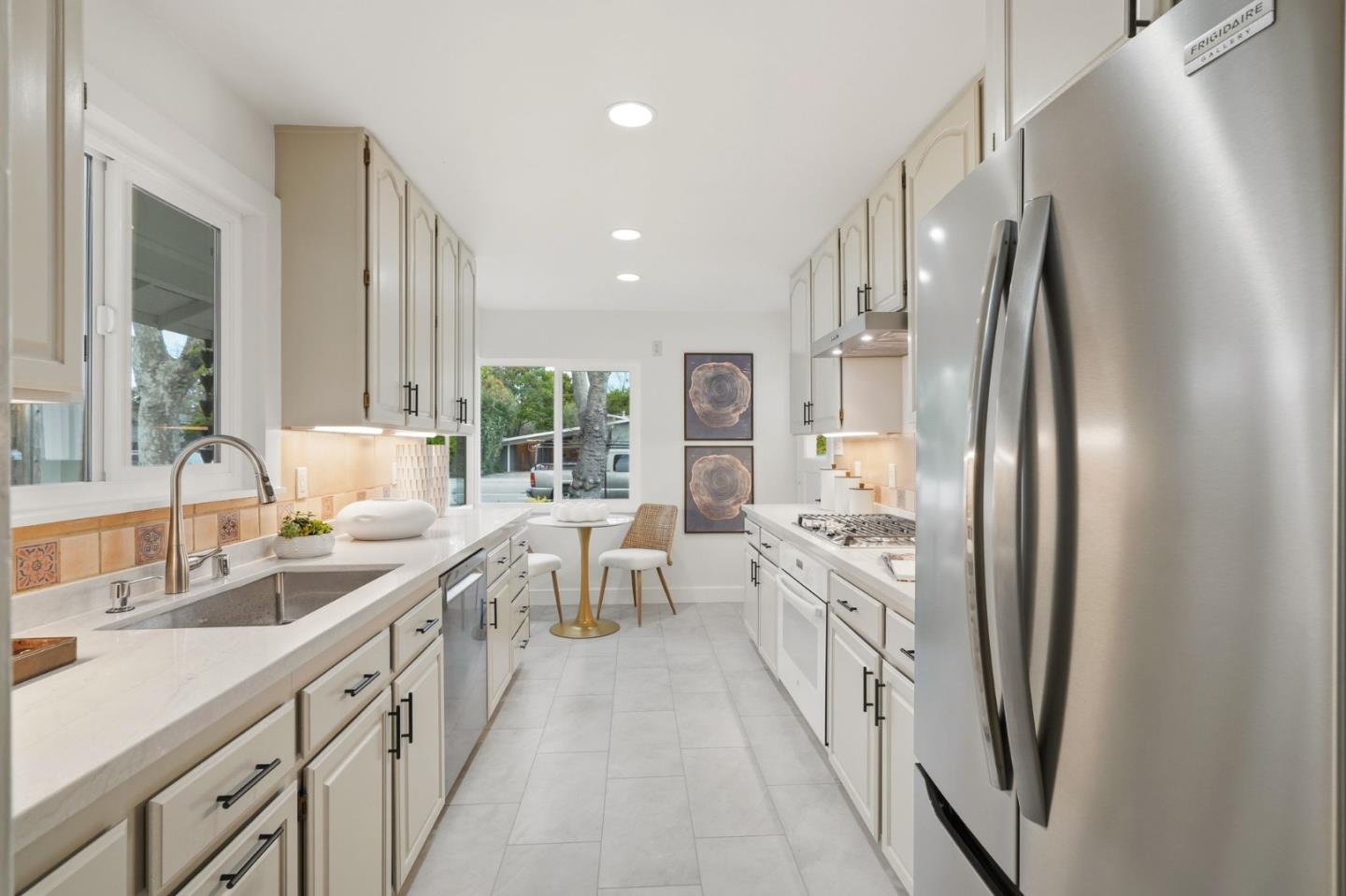 Detail Gallery Image 10 of 27 For 1624 Channing Ave, Palo Alto,  CA 94303 - 3 Beds | 2 Baths