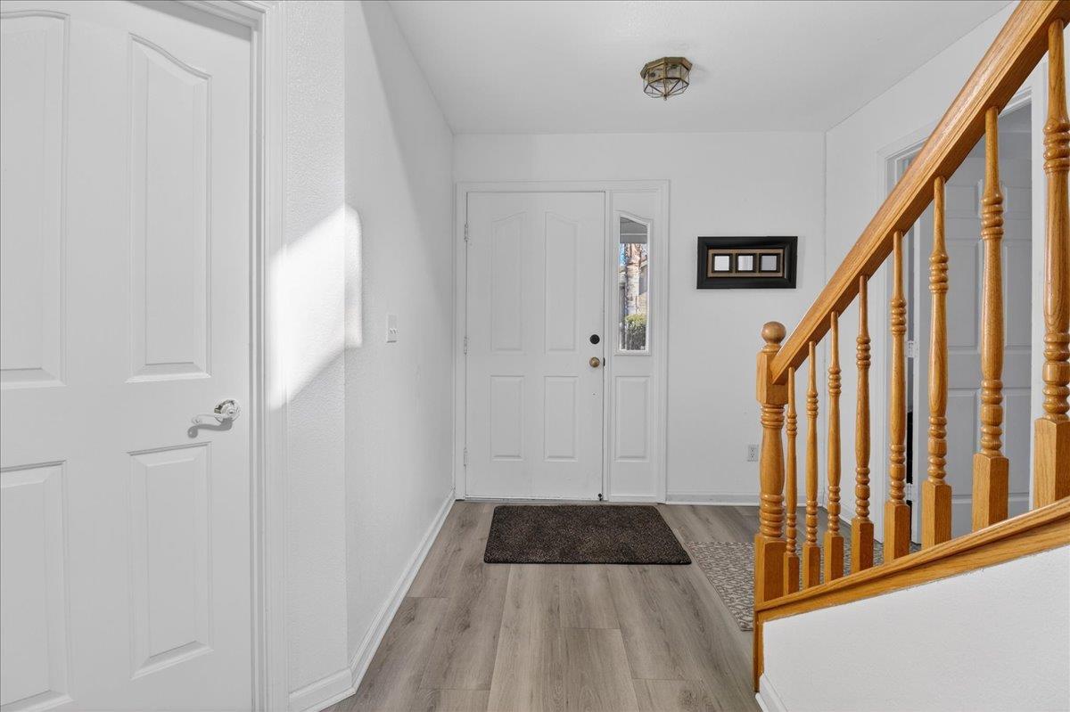 Detail Gallery Image 20 of 41 For 1911 Glarner St, Hollister,  CA 95023 - 4 Beds | 2/1 Baths