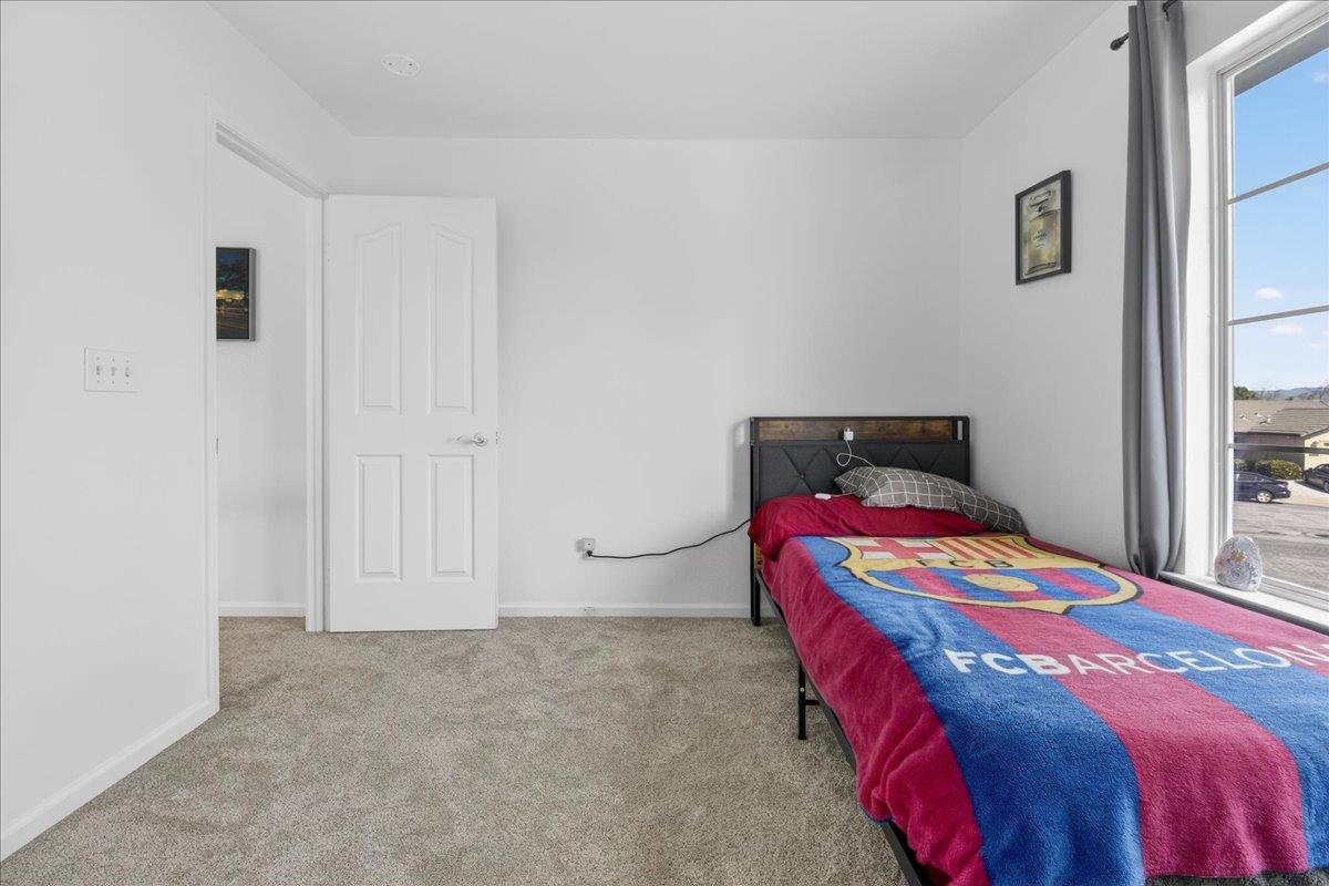 Detail Gallery Image 27 of 41 For 1911 Glarner St, Hollister,  CA 95023 - 4 Beds | 2/1 Baths