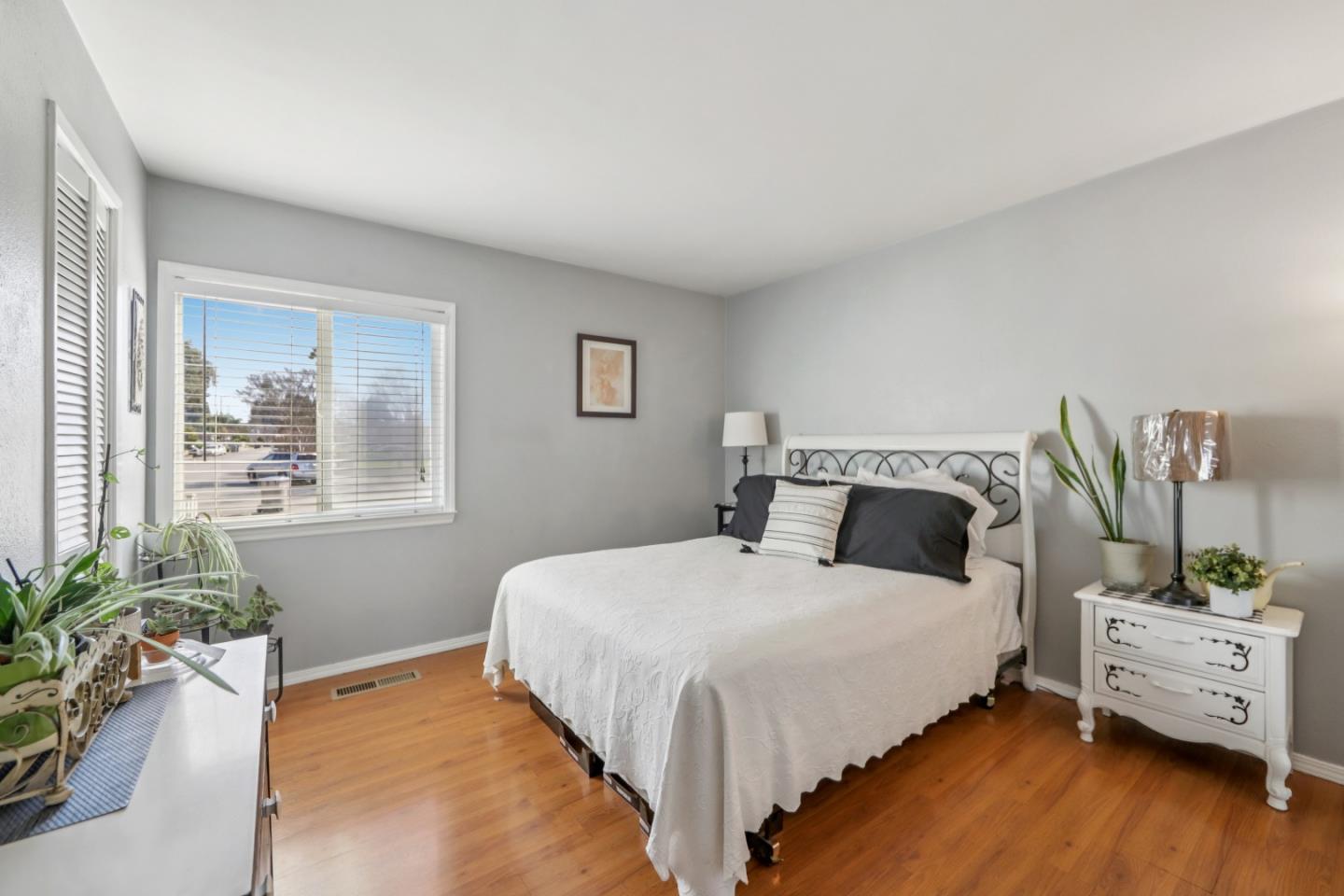 Detail Gallery Image 25 of 52 For 2280 Zoria Cir, San Jose,  CA 95131 - 4 Beds | 2 Baths