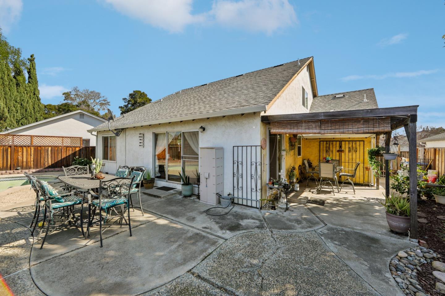 Detail Gallery Image 33 of 52 For 2280 Zoria Cir, San Jose,  CA 95131 - 4 Beds | 2 Baths