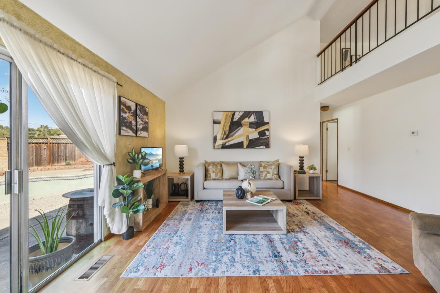 Detail Gallery Image 4 of 52 For 2280 Zoria Cir, San Jose,  CA 95131 - 4 Beds | 2 Baths