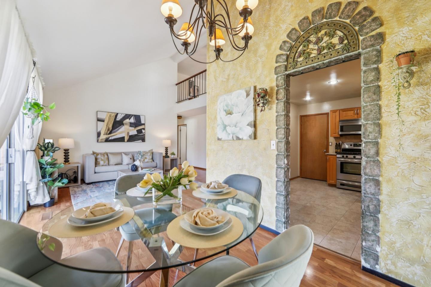 Detail Gallery Image 8 of 52 For 2280 Zoria Cir, San Jose,  CA 95131 - 4 Beds | 2 Baths