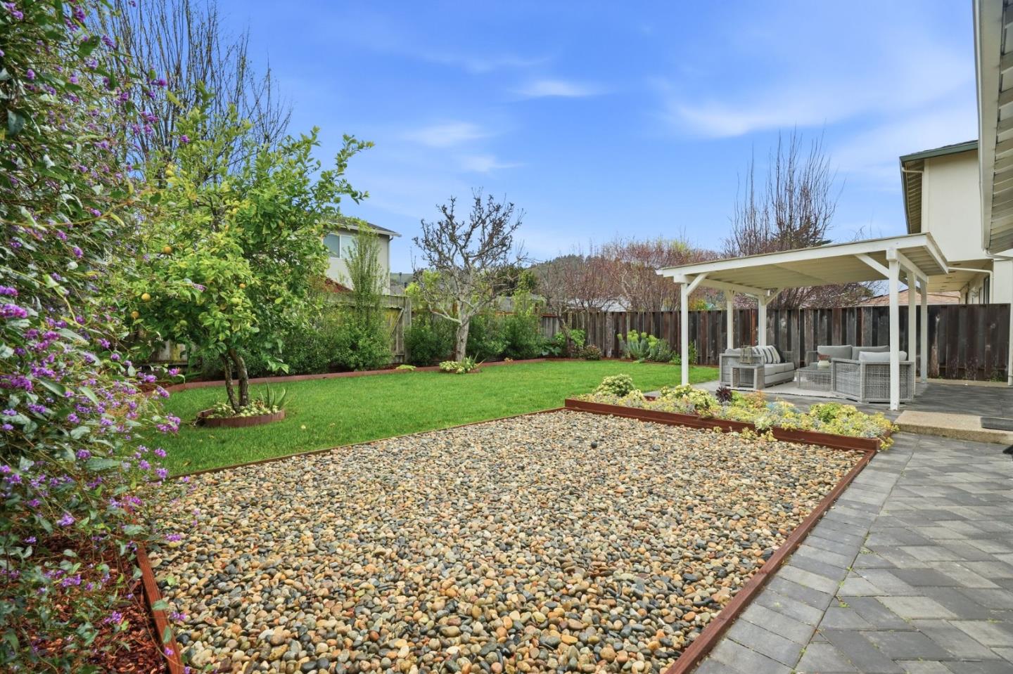 Detail Gallery Image 14 of 31 For 824 Arguello Blvd, Pacifica,  CA 94044 - 3 Beds | 1 Baths