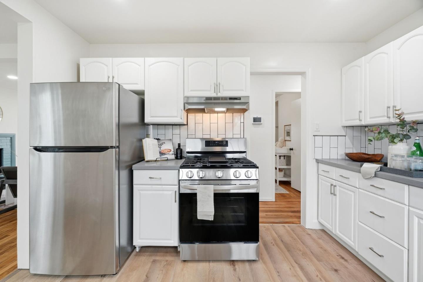 Detail Gallery Image 17 of 31 For 824 Arguello Blvd, Pacifica,  CA 94044 - 3 Beds | 1 Baths