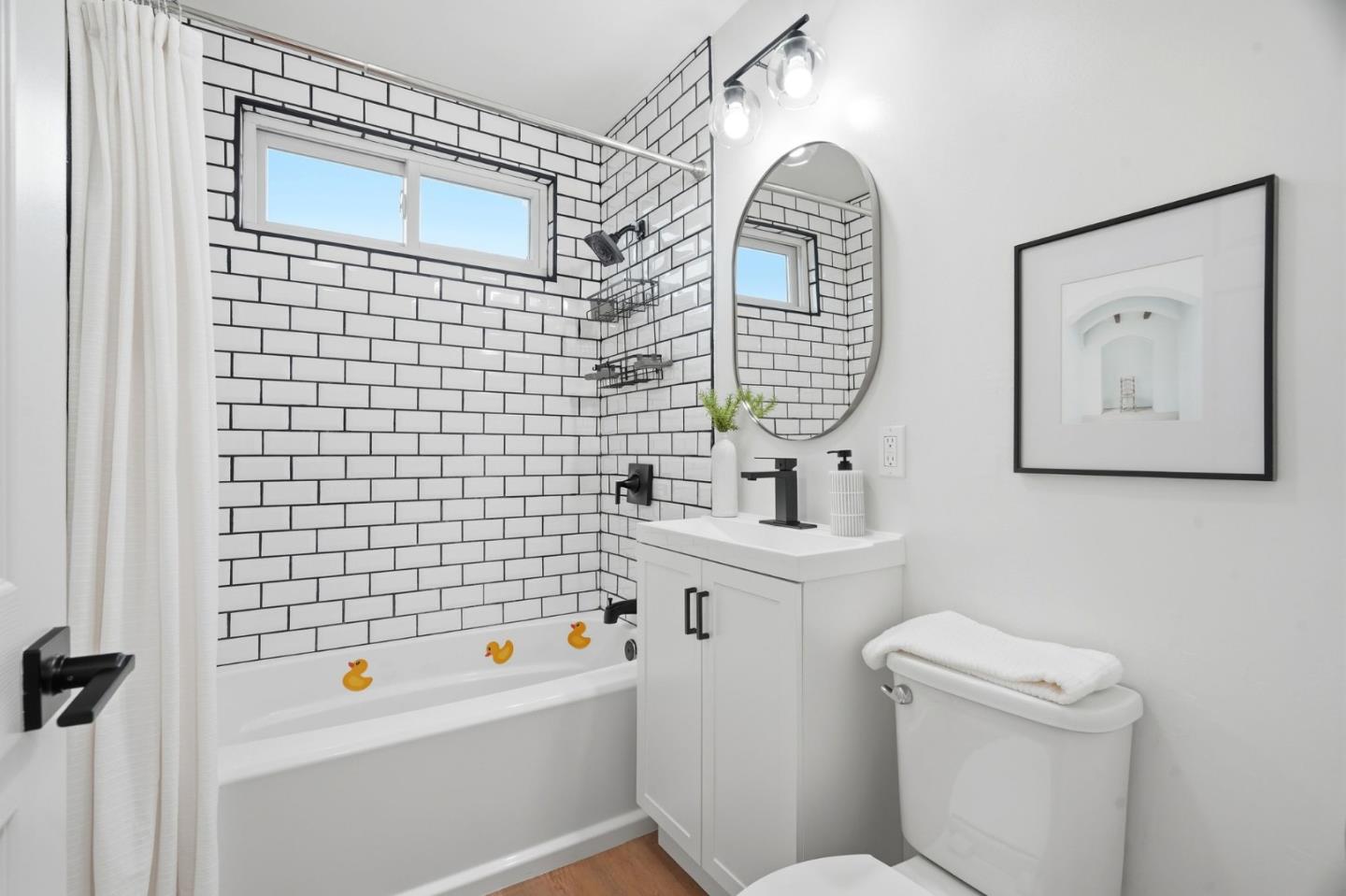 Detail Gallery Image 23 of 31 For 824 Arguello Blvd, Pacifica,  CA 94044 - 3 Beds | 1 Baths