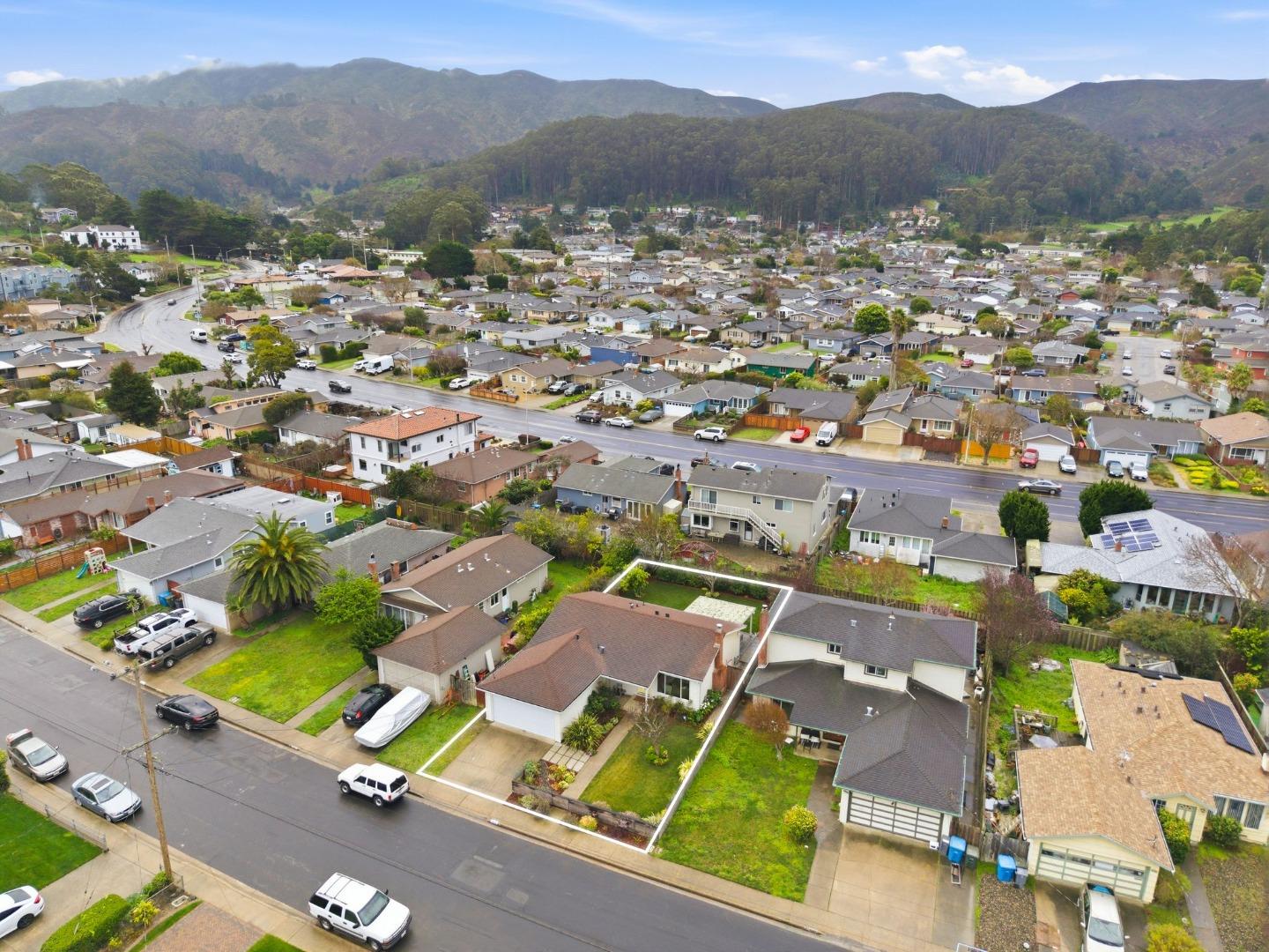 Detail Gallery Image 26 of 31 For 824 Arguello Blvd, Pacifica,  CA 94044 - 3 Beds | 1 Baths